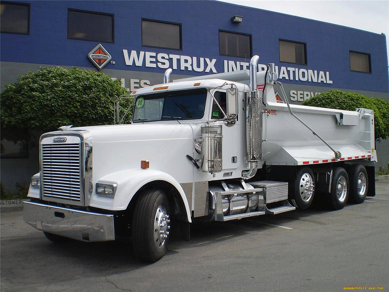 автомобили, freightliner