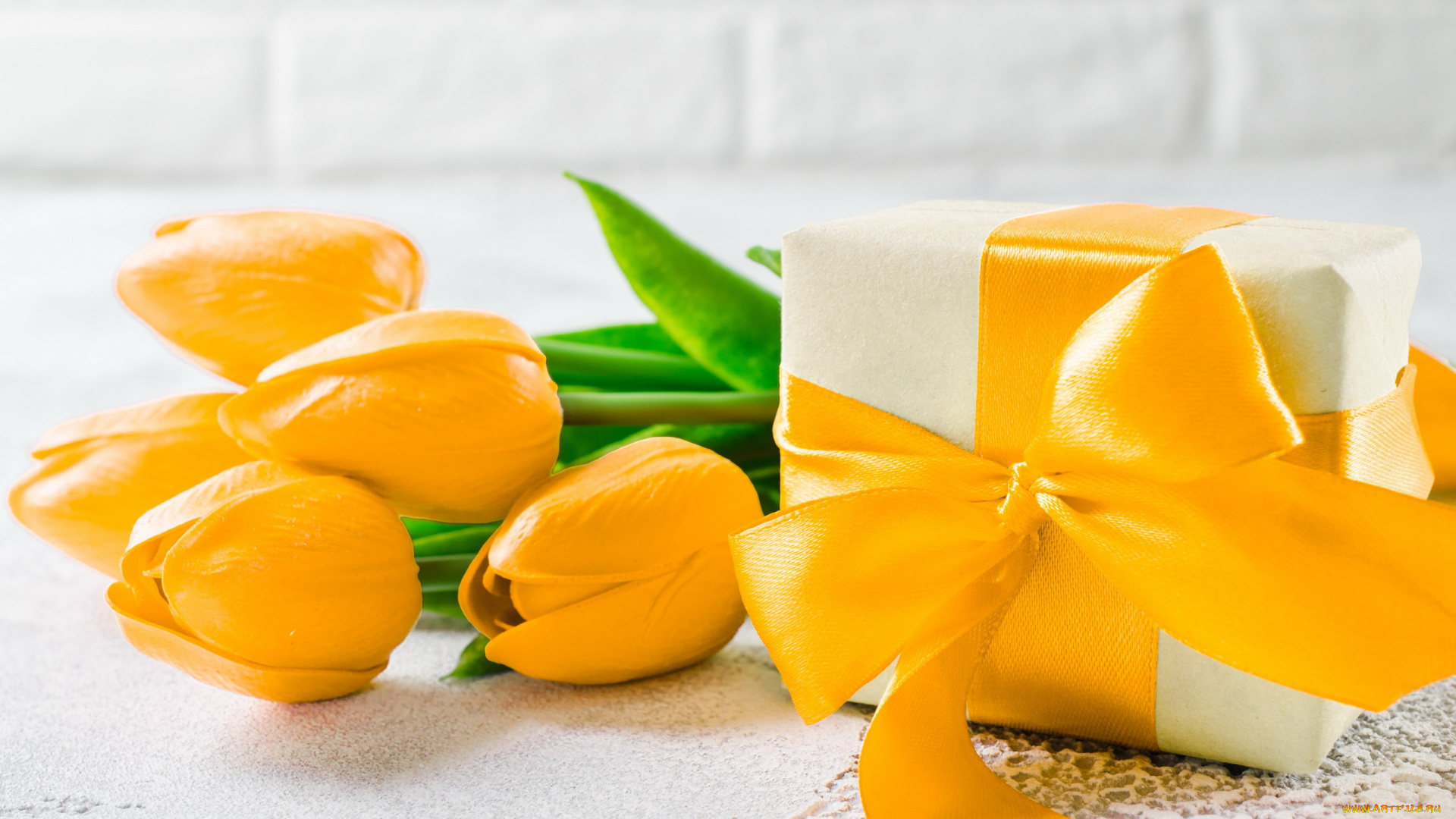 праздничные, подарки, и, коробочки, бант, лента, подарок, тюльпаны