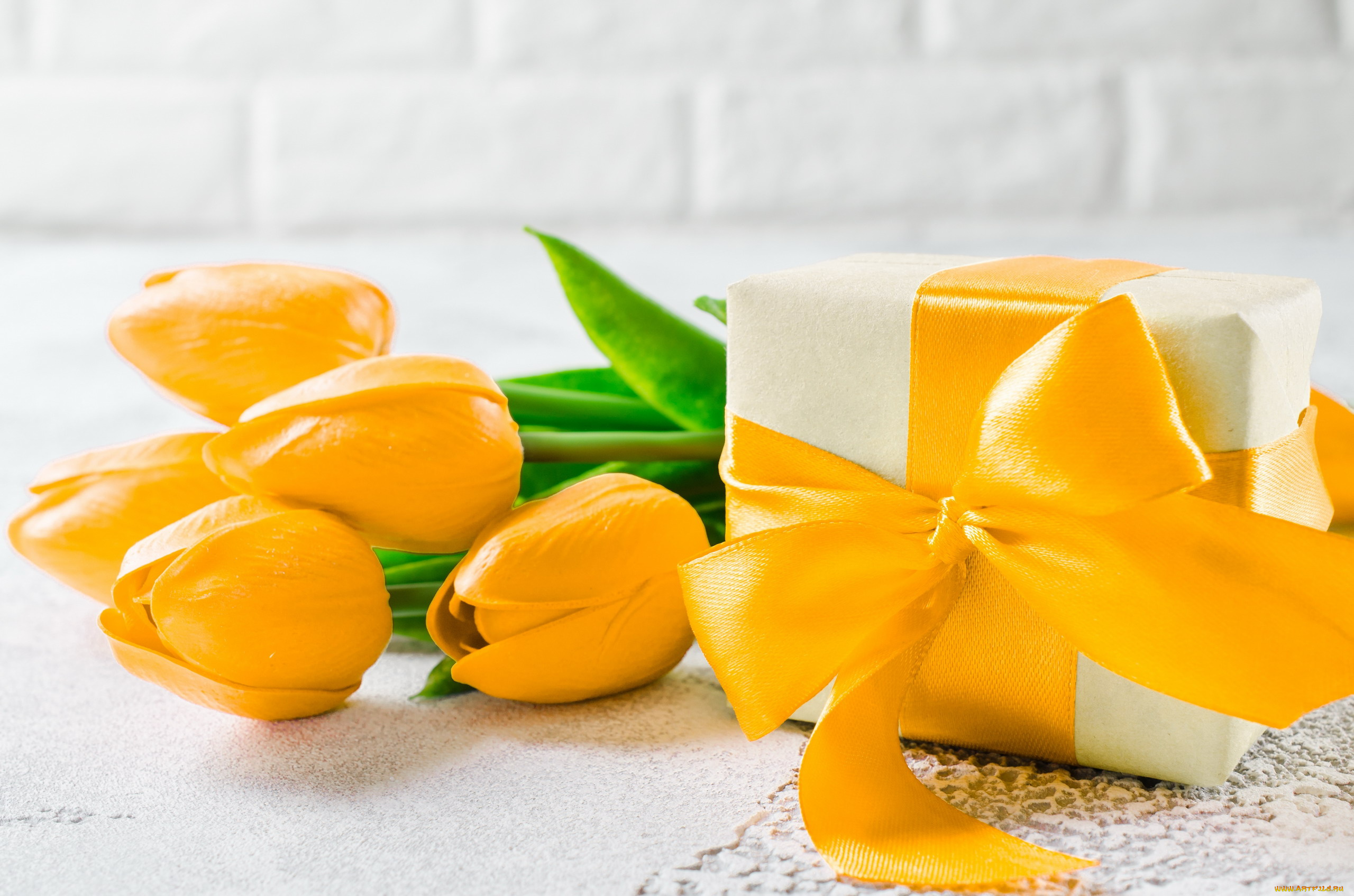 праздничные, подарки, и, коробочки, бант, лента, подарок, тюльпаны