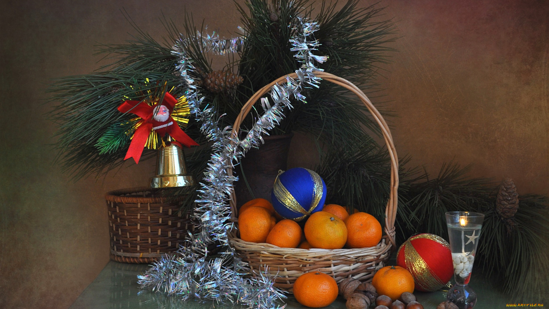 праздничные, угощения, елка, орехи, мандарины