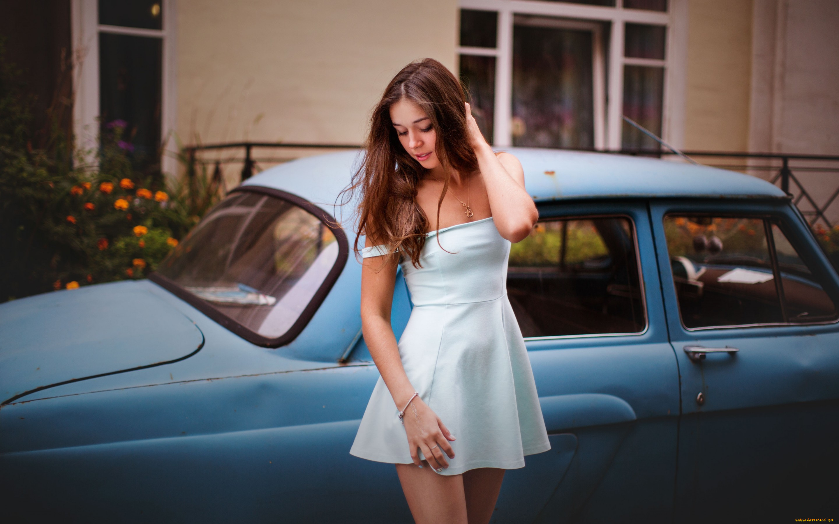 автомобили, -авто, с, девушками, volga, длинные, волосы, брюнетка, платье, мини, платье, классический, автомобиль, руки, в, волосах, глубина, резкости, белое, платье, женщины, с, автомобилями, глядит, в, сторону, юлия, шевчук, газ21