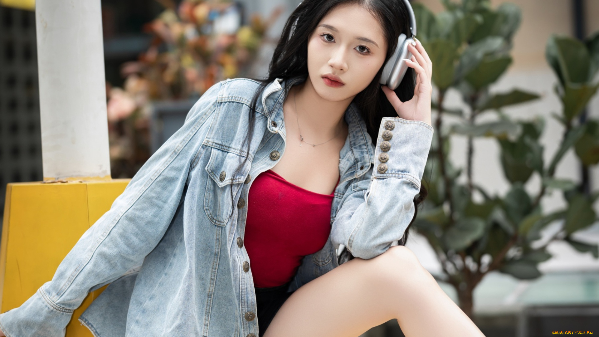 красивая, девушка, девушки, -, азиатки, девушка, женщина, брюнетка, темноволосая, сексуальная, модель, звезда, позирует, разная, обувь, верхняя, стильная, одежда, нижнее, эротическое, бельё, трусы, лифчик, колготки, чулки, аксессуары, макияж, и, множество, элементов, на, фотографии