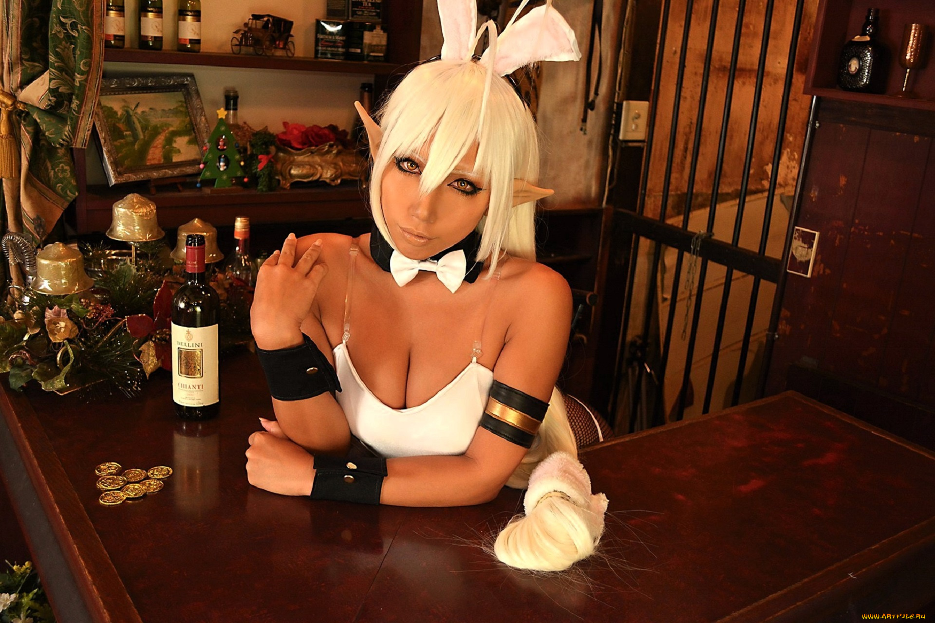 девушки, nonsummerjack, образ, косплей, наряд, костюм, ушки, бар, свечи, бутылки, монеты