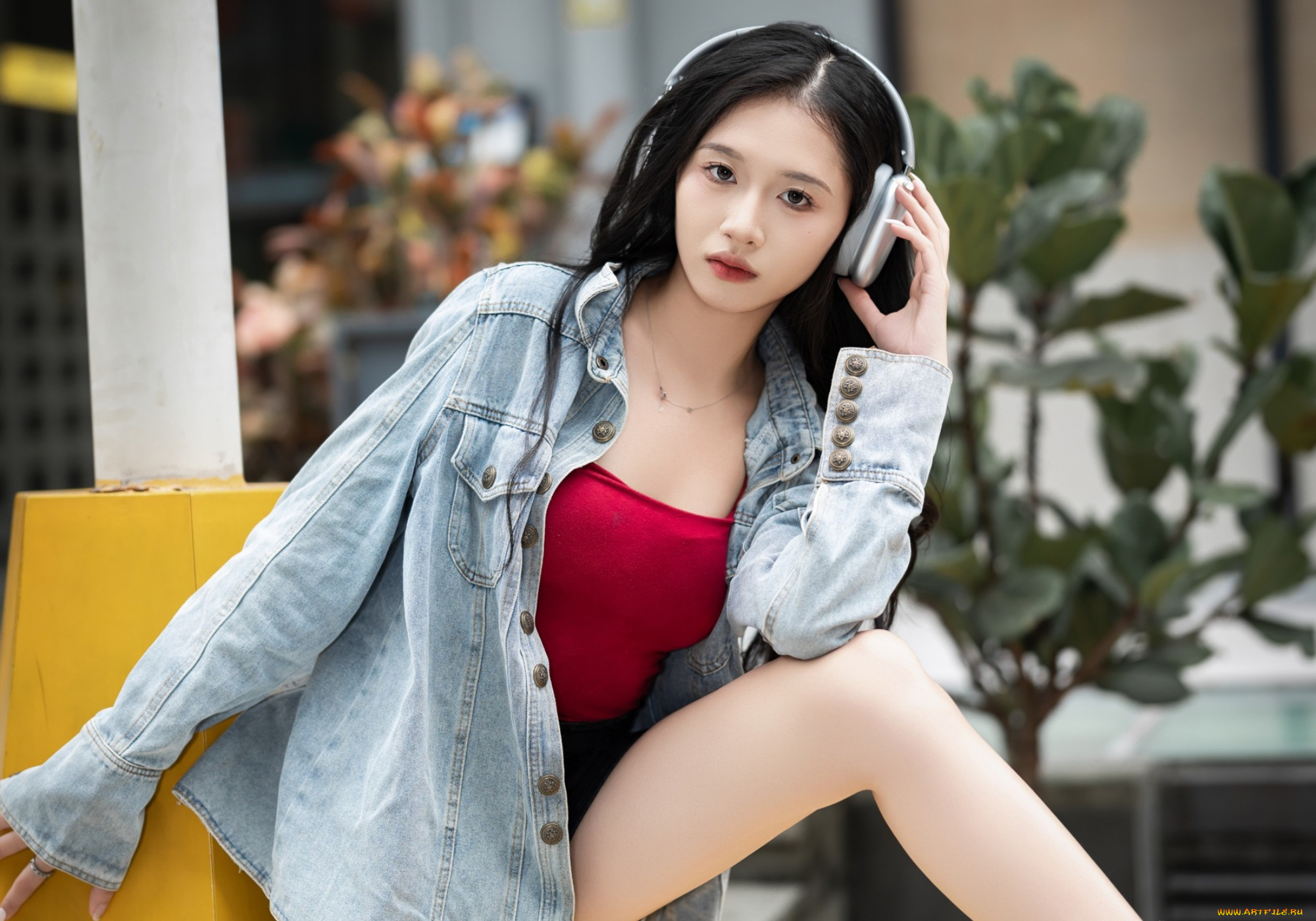 красивая, девушка, девушки, -, азиатки, девушка, женщина, брюнетка, темноволосая, сексуальная, модель, звезда, позирует, разная, обувь, верхняя, стильная, одежда, нижнее, эротическое, бельё, трусы, лифчик, колготки, чулки, аксессуары, макияж, и, множество, элементов, на, фотографии