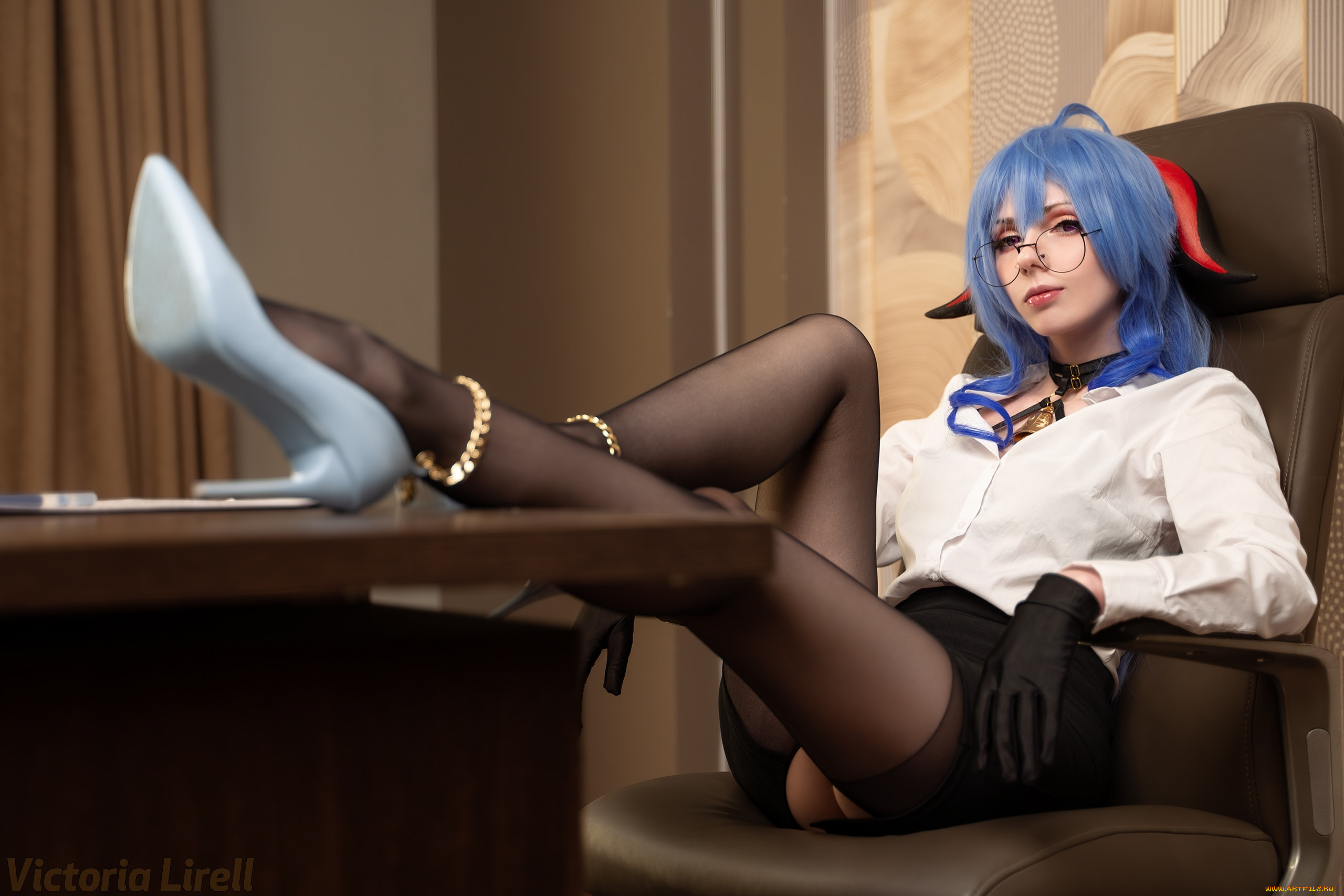 victoria, lirell, девушки, девушка, женщина, разноцветная, сексуальная, модель, звезда, позирует, разная, обувь, верхняя, стильная, одежда, нижнее, эротическое, бельё, трусы, лифчик, аксессуары, макияж, колготки, чулки, и, множество, элементов, на, фотографии