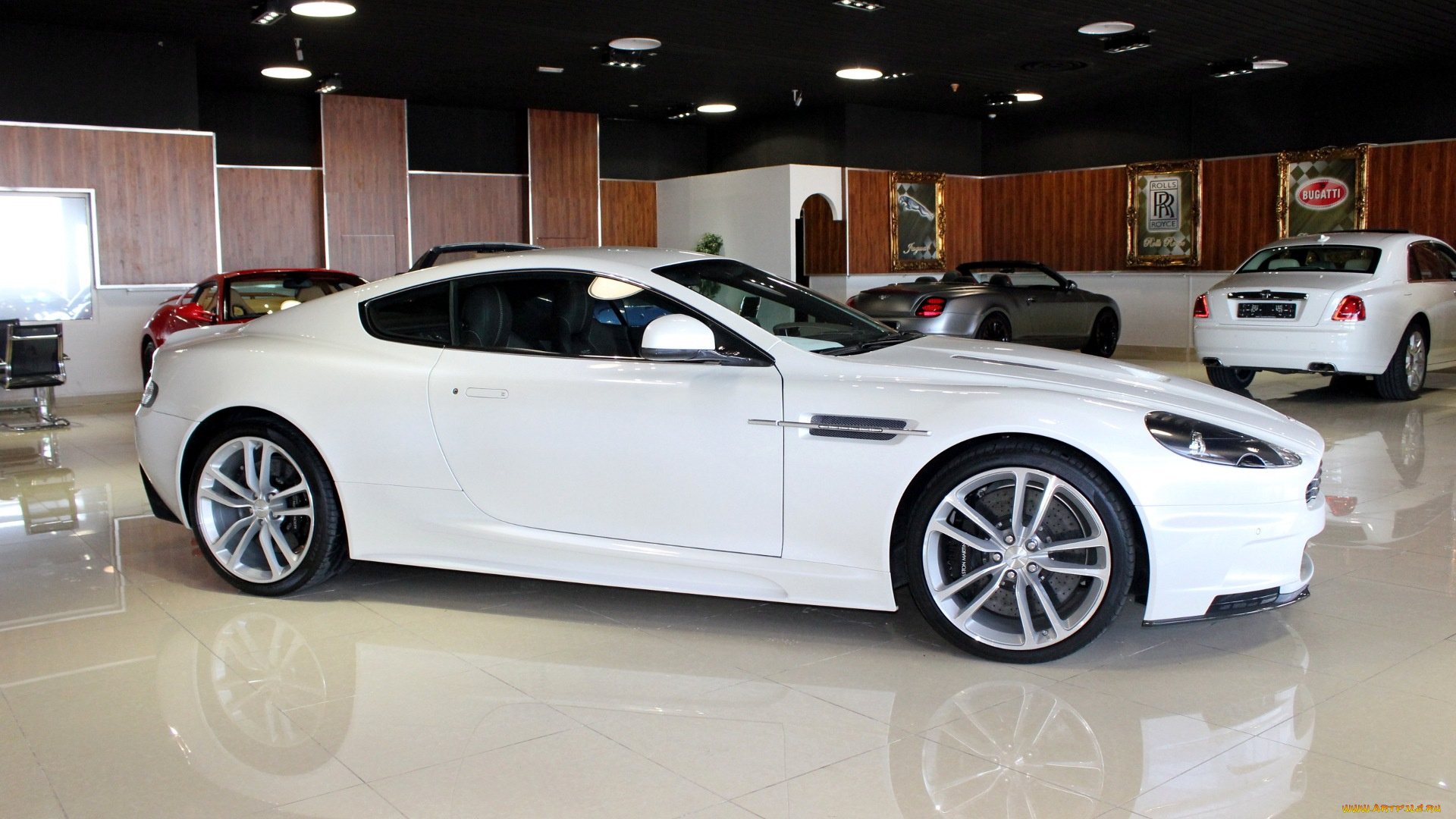 aston, martin, автомобили, выставки, уличные, фото, великобритания, dbs, элитные