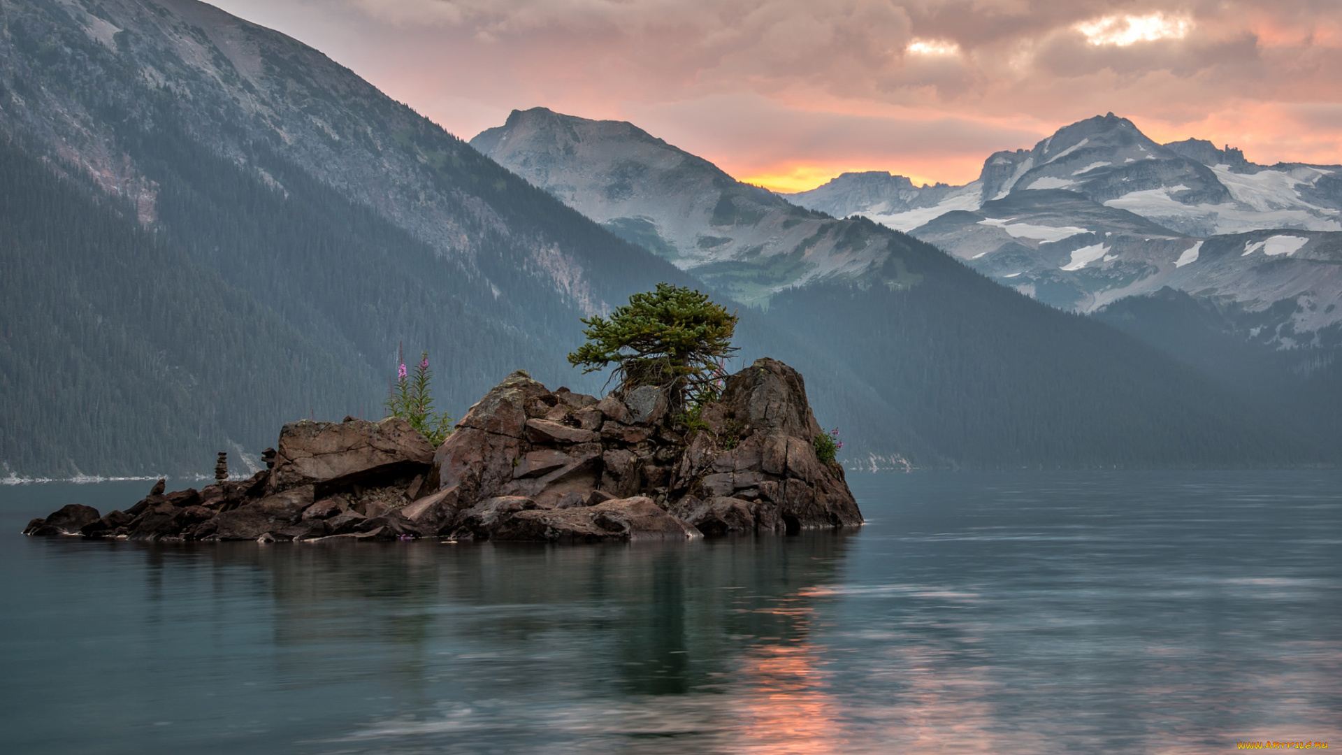 природа, реки, озера, озеро, скала, цветы, горы, облака, небо