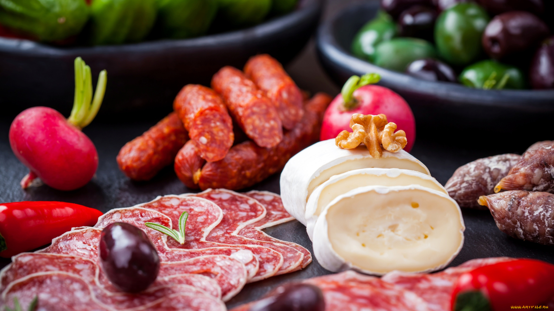 еда, разное, колбаса, оливки, перец, орехи, редис, сыр, салями