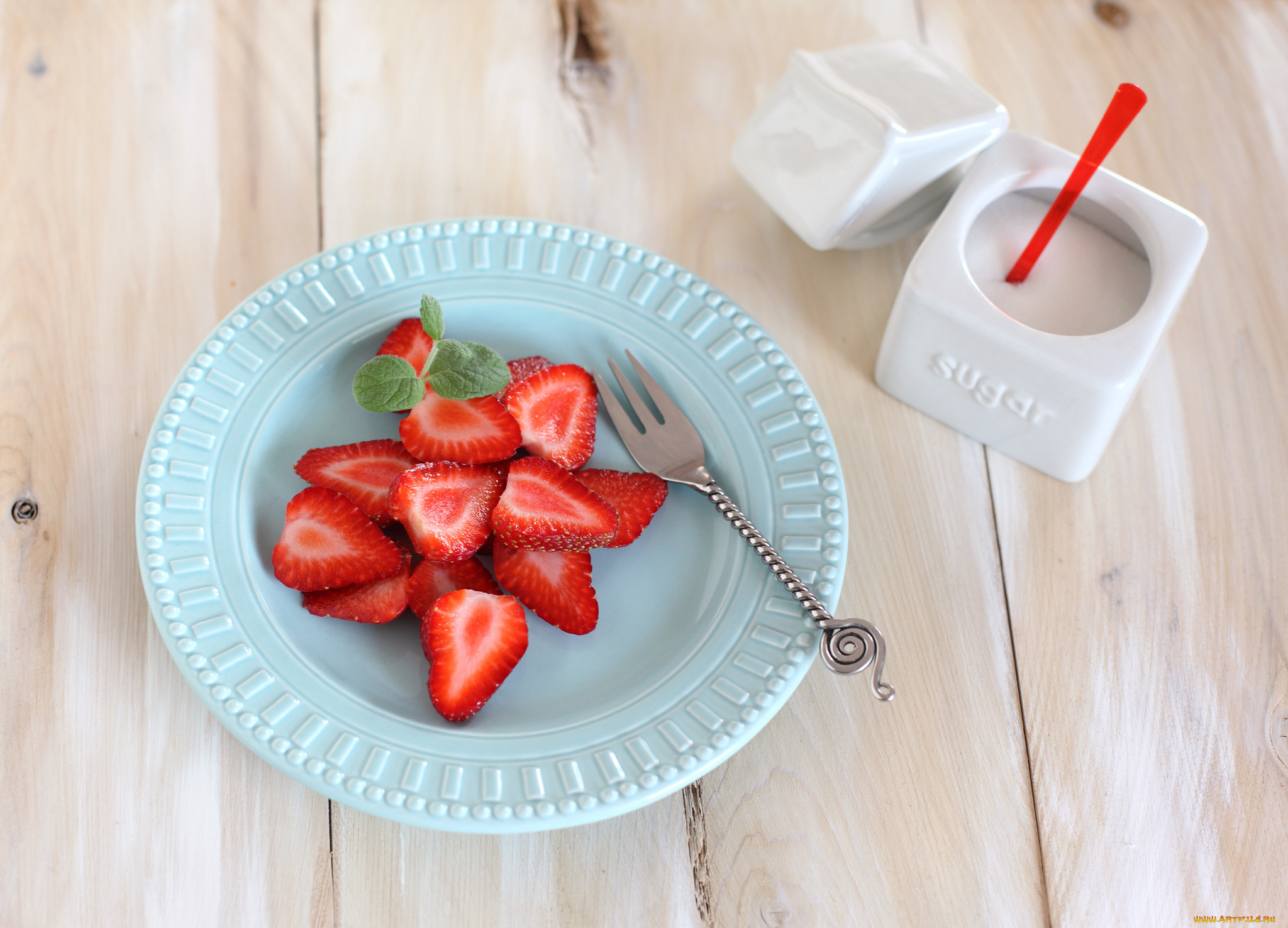еда, клубника, , земляника, сахар, ложка, тарелка