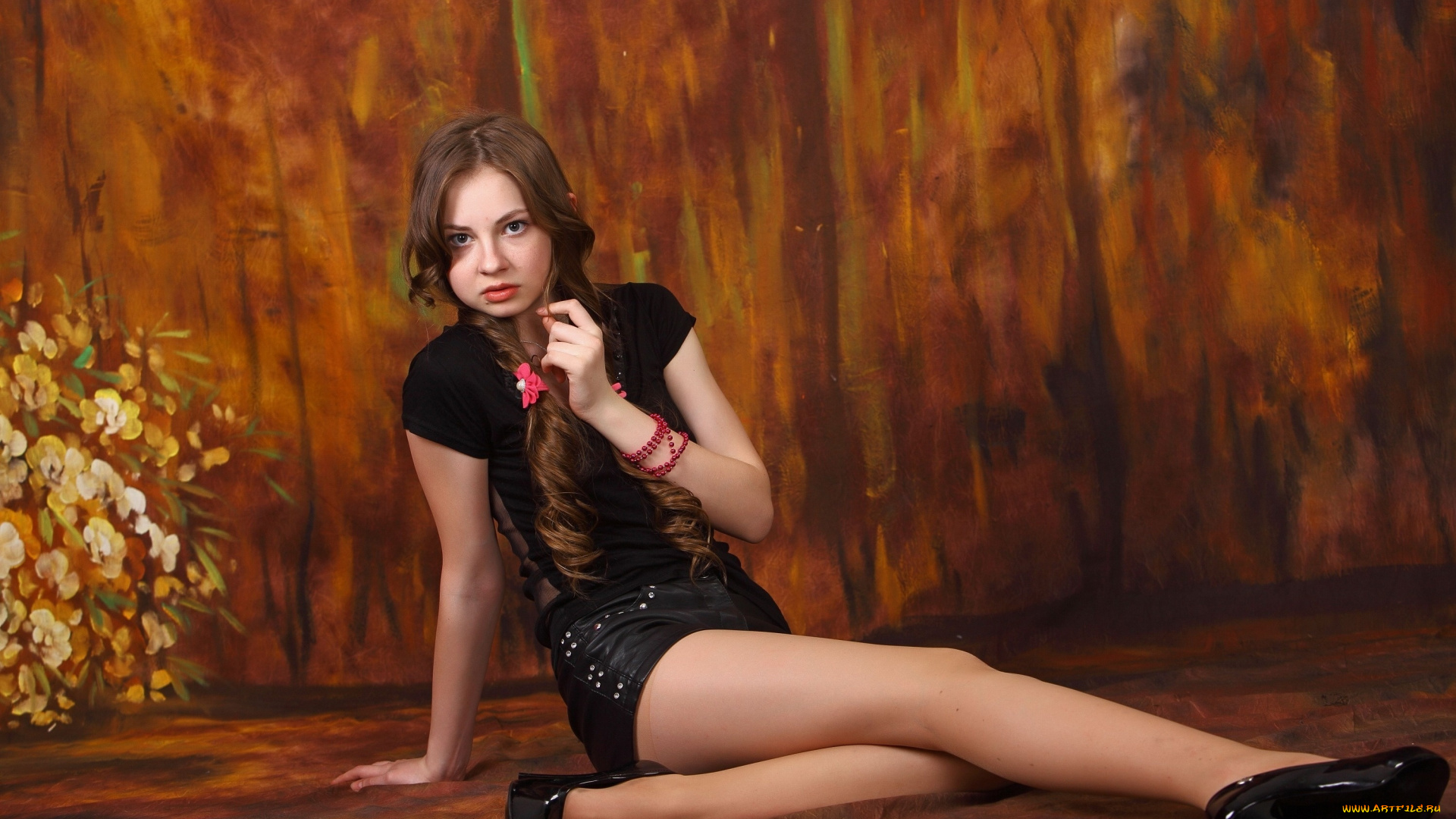 девушки, -unsort, , брюнетки, , шатенки, ножки, няшка, девушка, секси, фон, взгляд, поза, милая, брюнетка, очаровательная