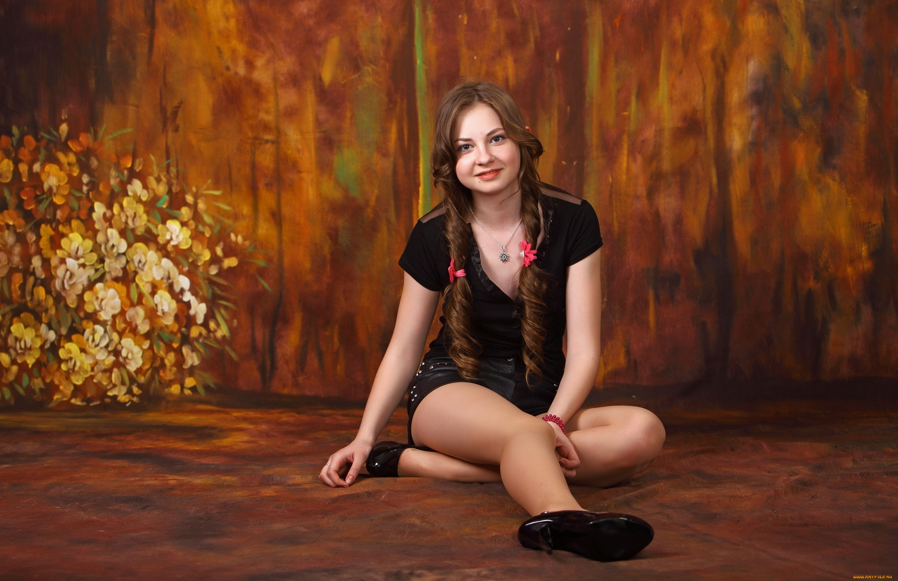 девушки, -unsort, , брюнетки, , шатенки, секси, милая, брюнетка, очаровательная, взгляд, поза, ножки, няшка, девушка, фон