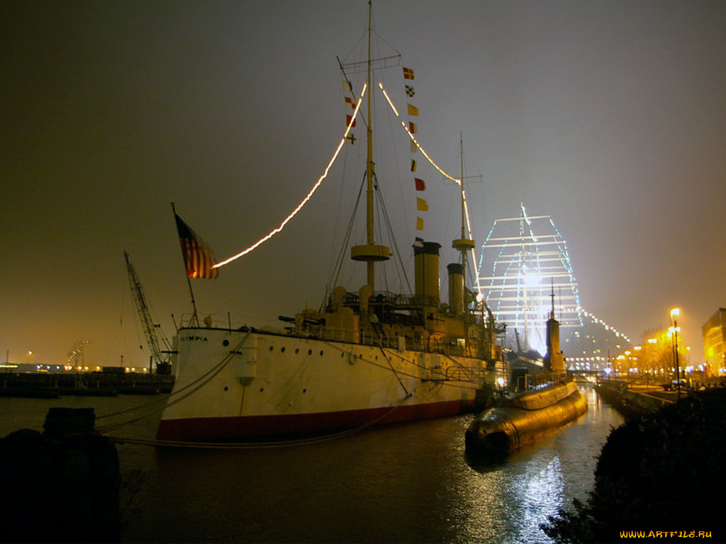 корабли, разные, вместе