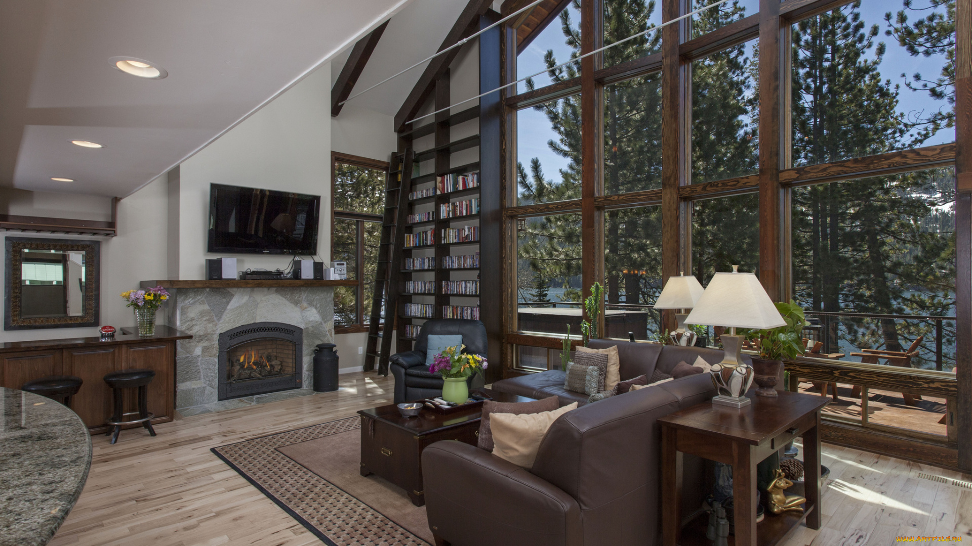 интерьер, гостиная, окна, камин, диван