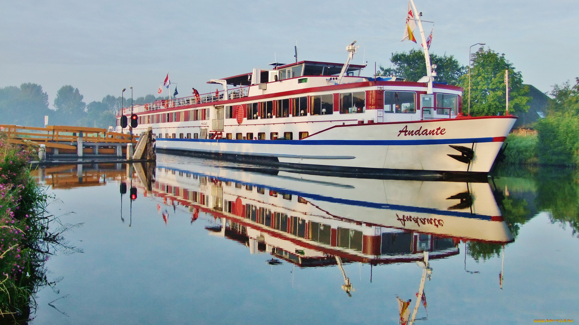 корабли, теплоходы, пристань