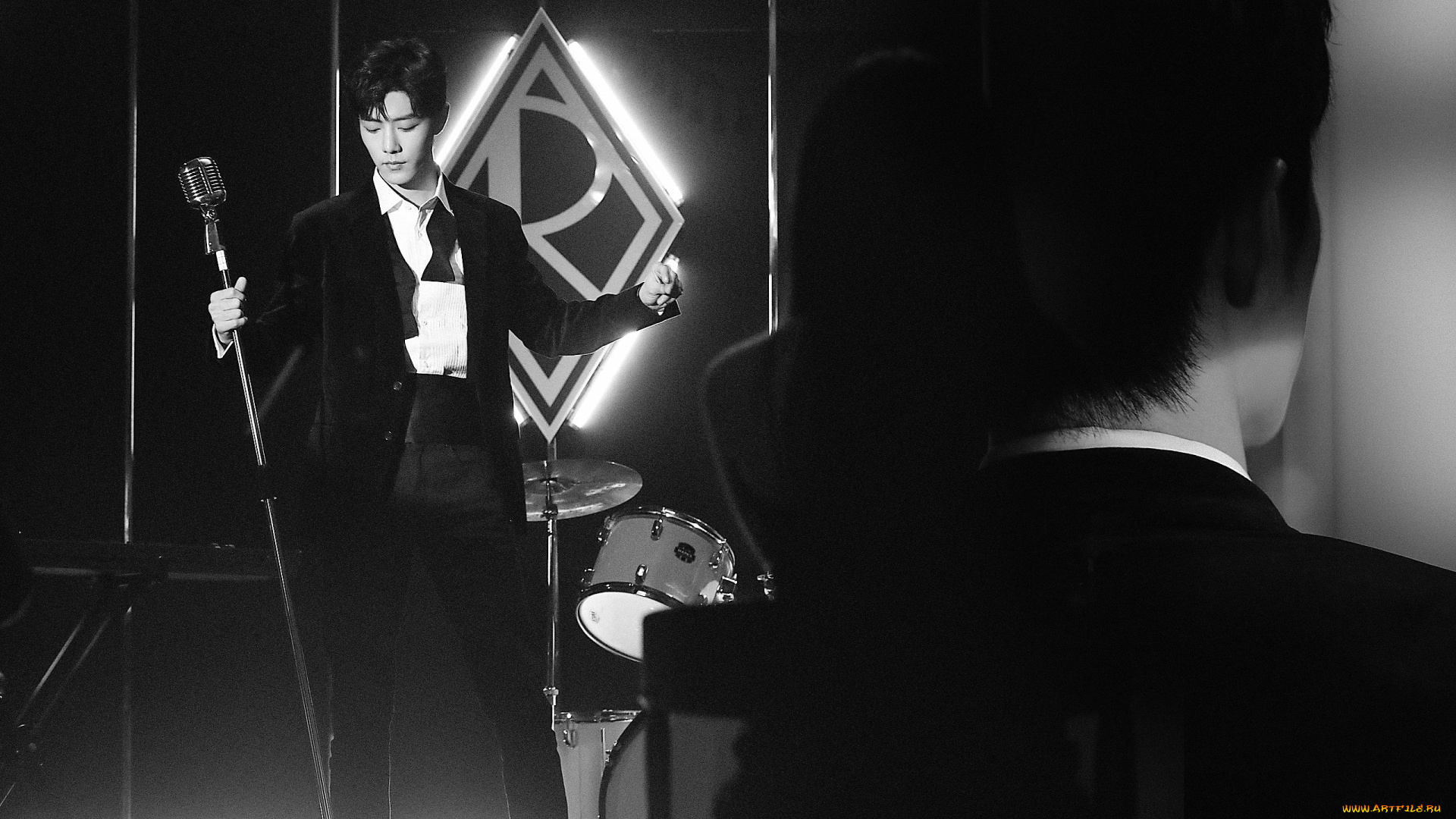 мужчины, xiao, zhan, актер, костюм, сцена, микрофон, барабаны
