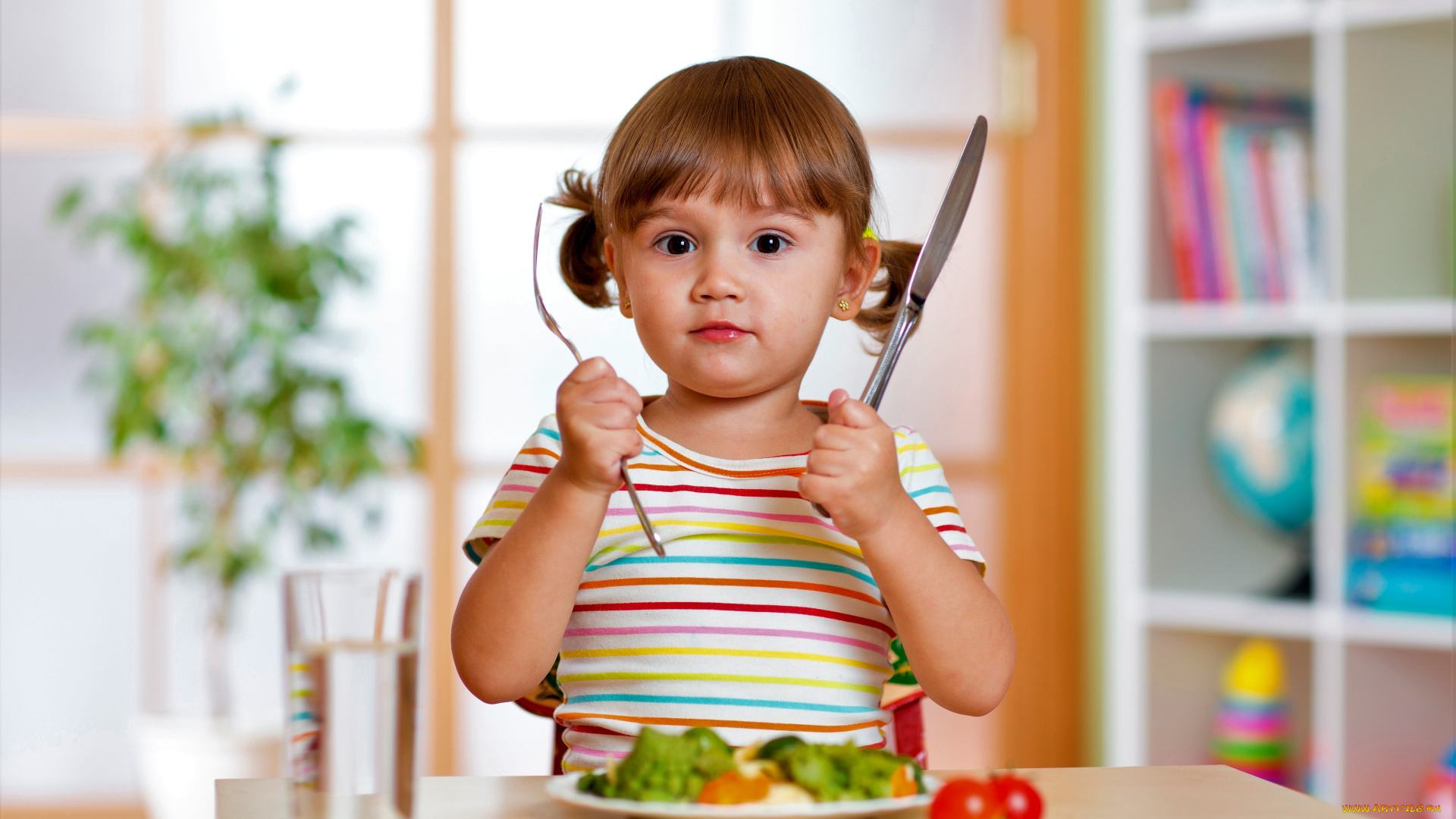 разное, дети, девочка, вилка, нож, еда