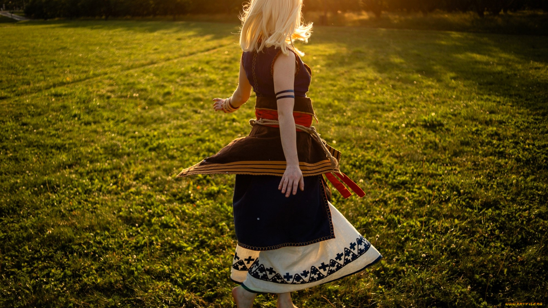 девушки, мария, давыдова, , lady, melamory, образ, косплей, наряд, бусы, лужайка