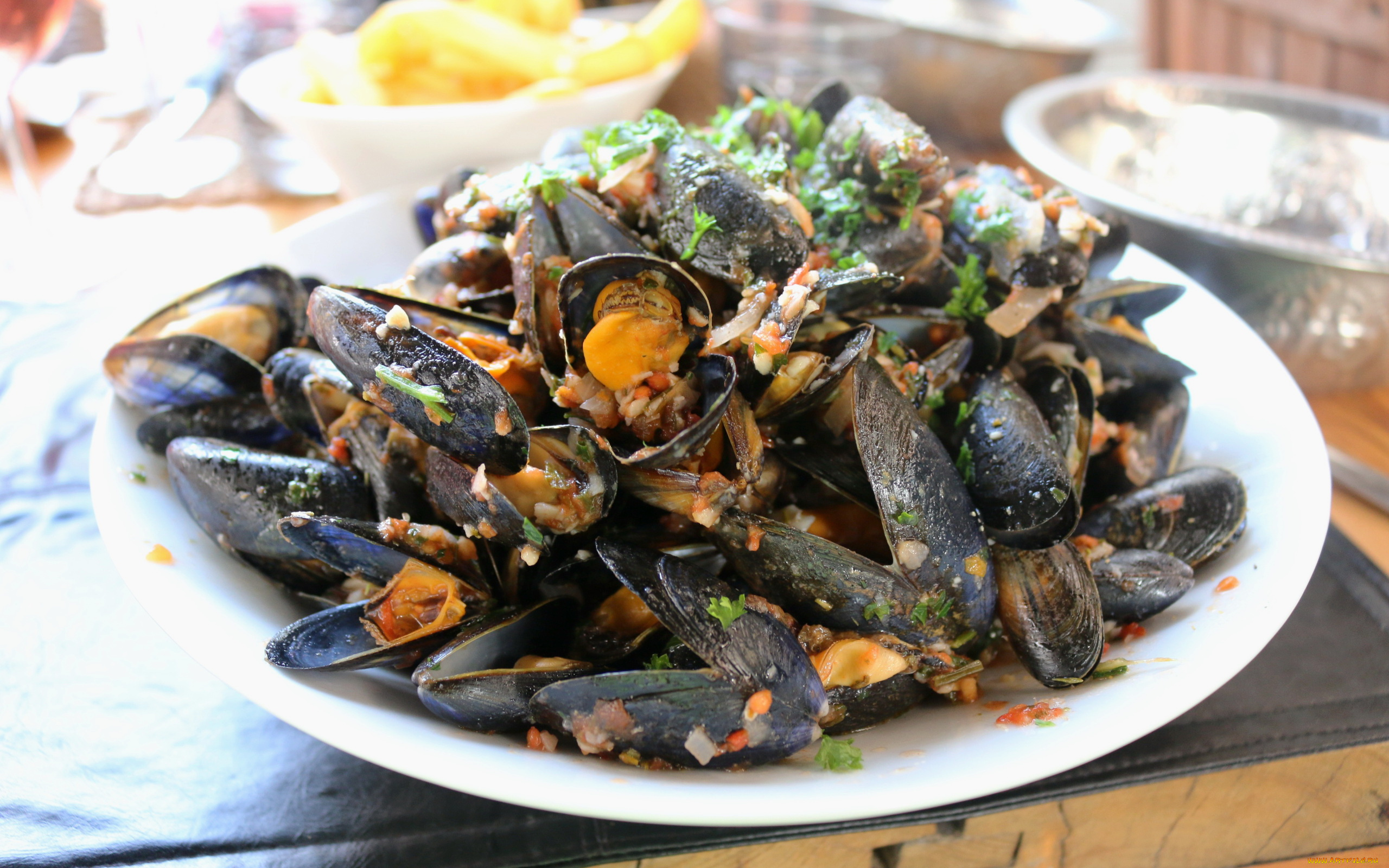 еда, рыбные, блюда, , с, морепродуктами, тарелка, мидии, зелень