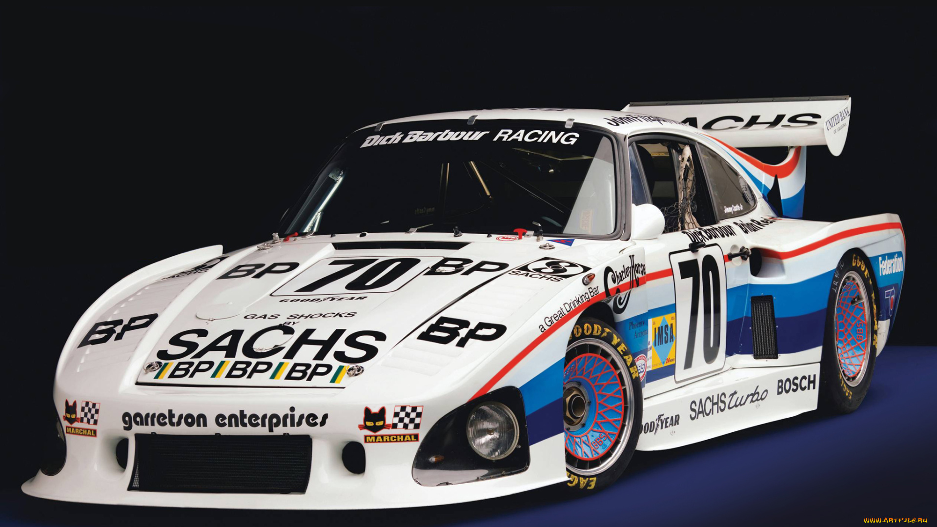 автомобили, porsche, клумбы, пальмы