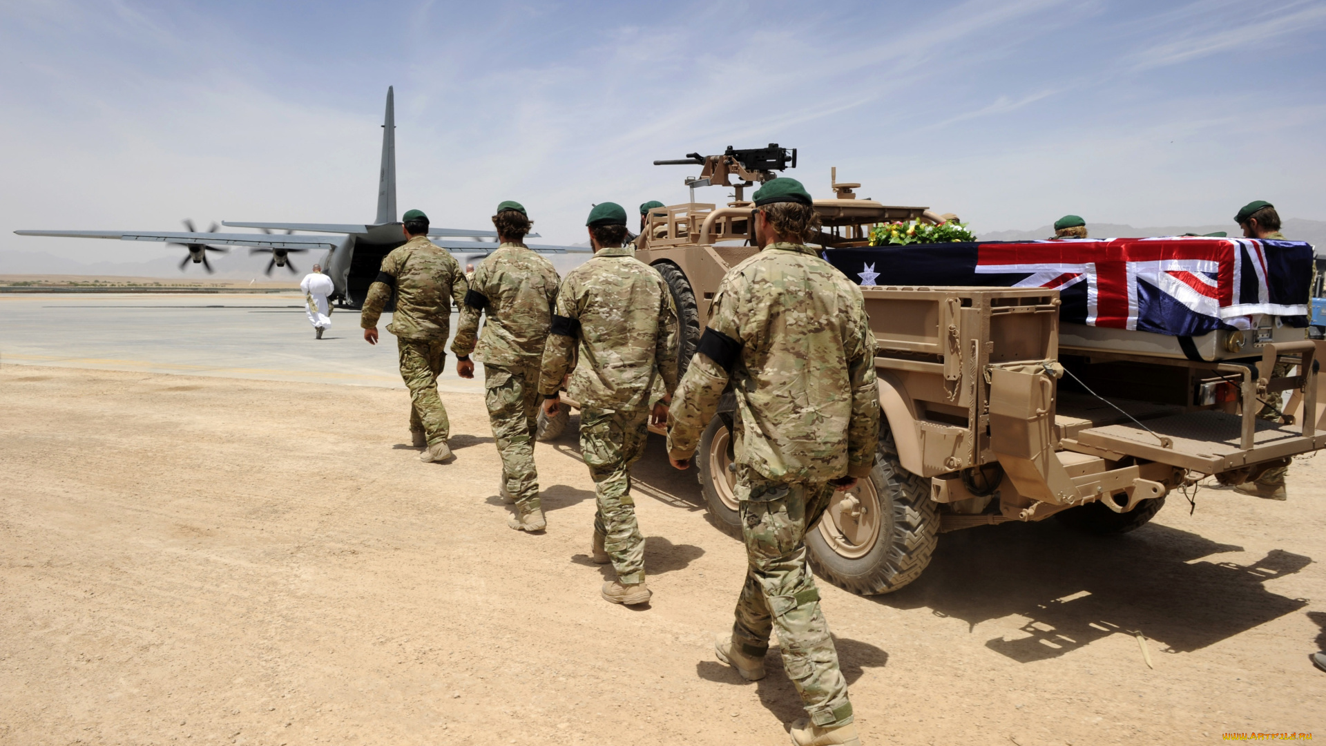 оружие, армия, спецназ, тыквы, хризантемы, army, soldiers