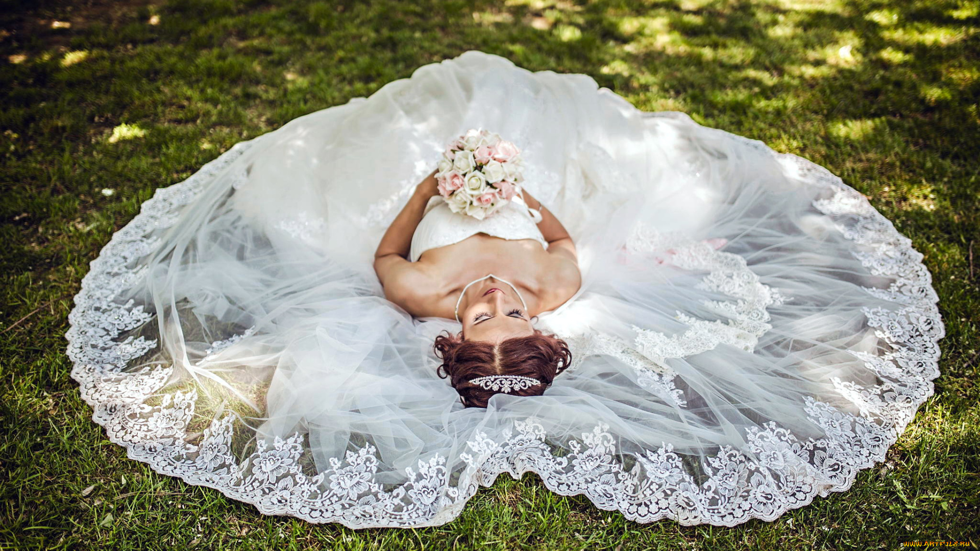 девушки, -, невесты, свадебное, платье, невеста, поза, букет