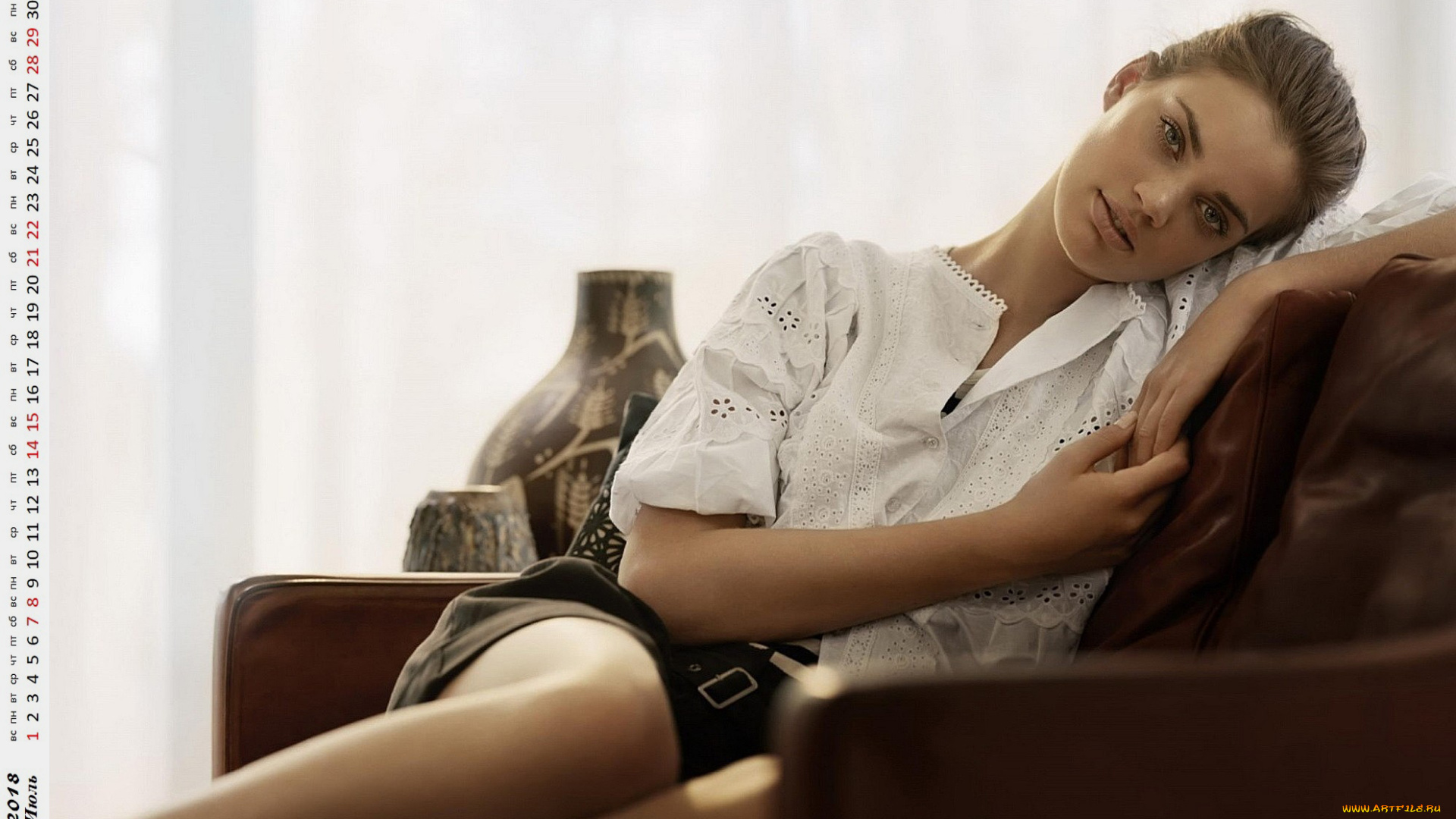 календари, девушки, взгляд