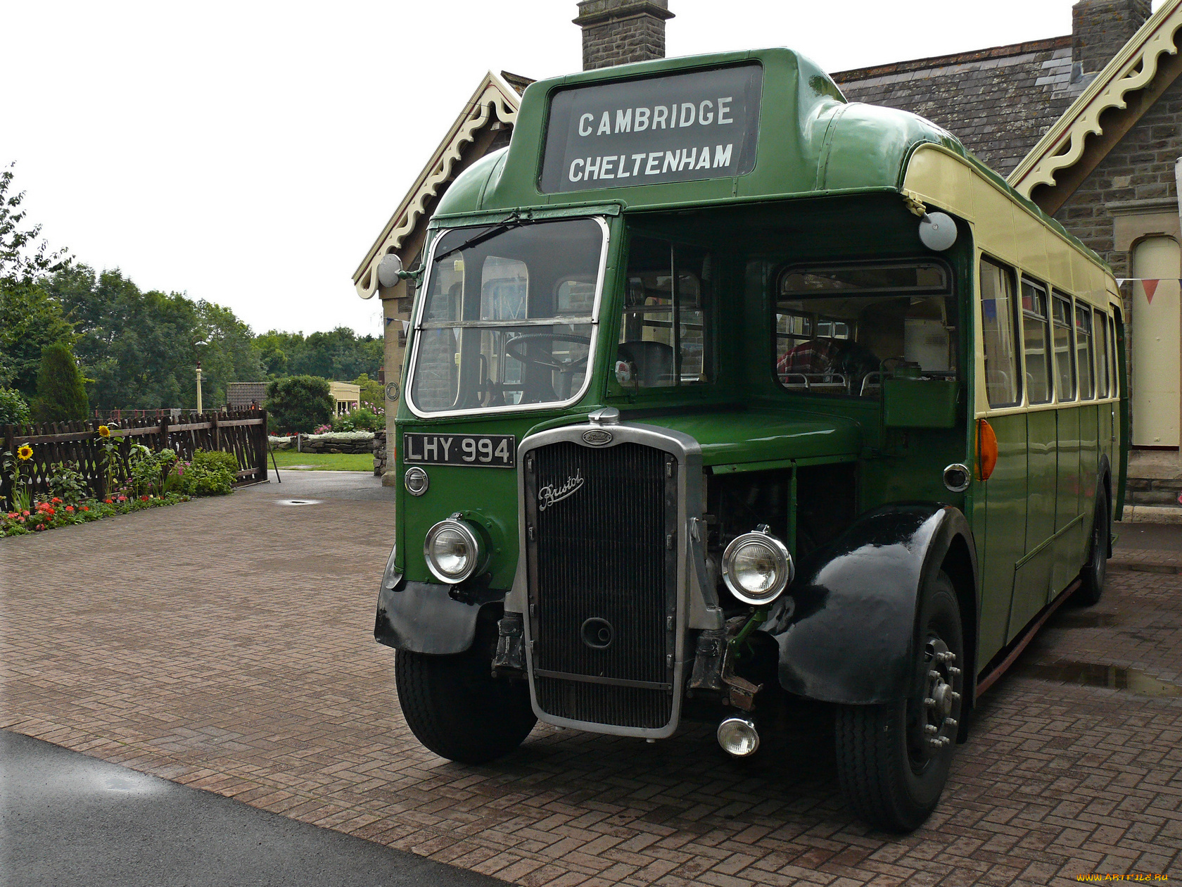 автомобили, автобусы, автобус