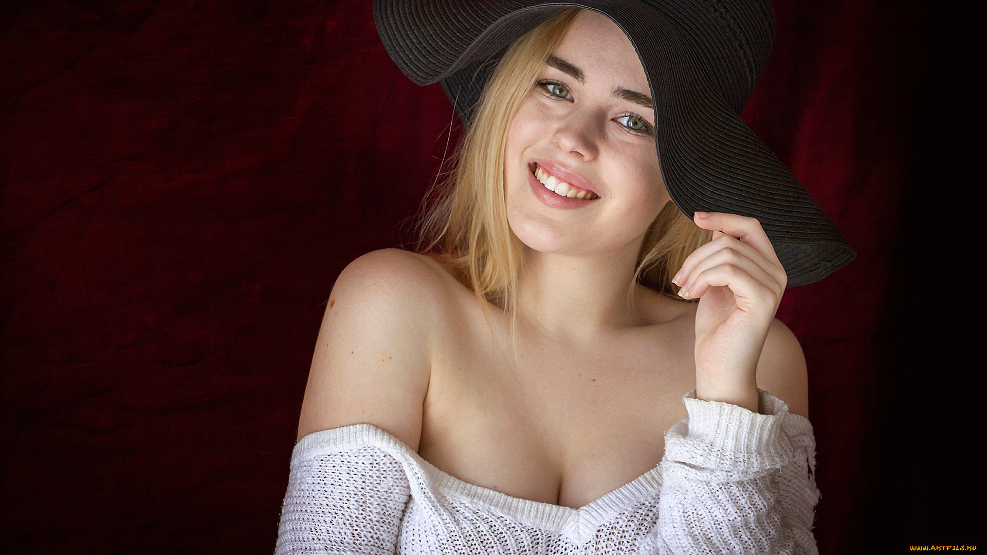 девушки, -unsort, , блондинки, , светловолосые, charlotte, celine, улыбка, кофточка, шляпа