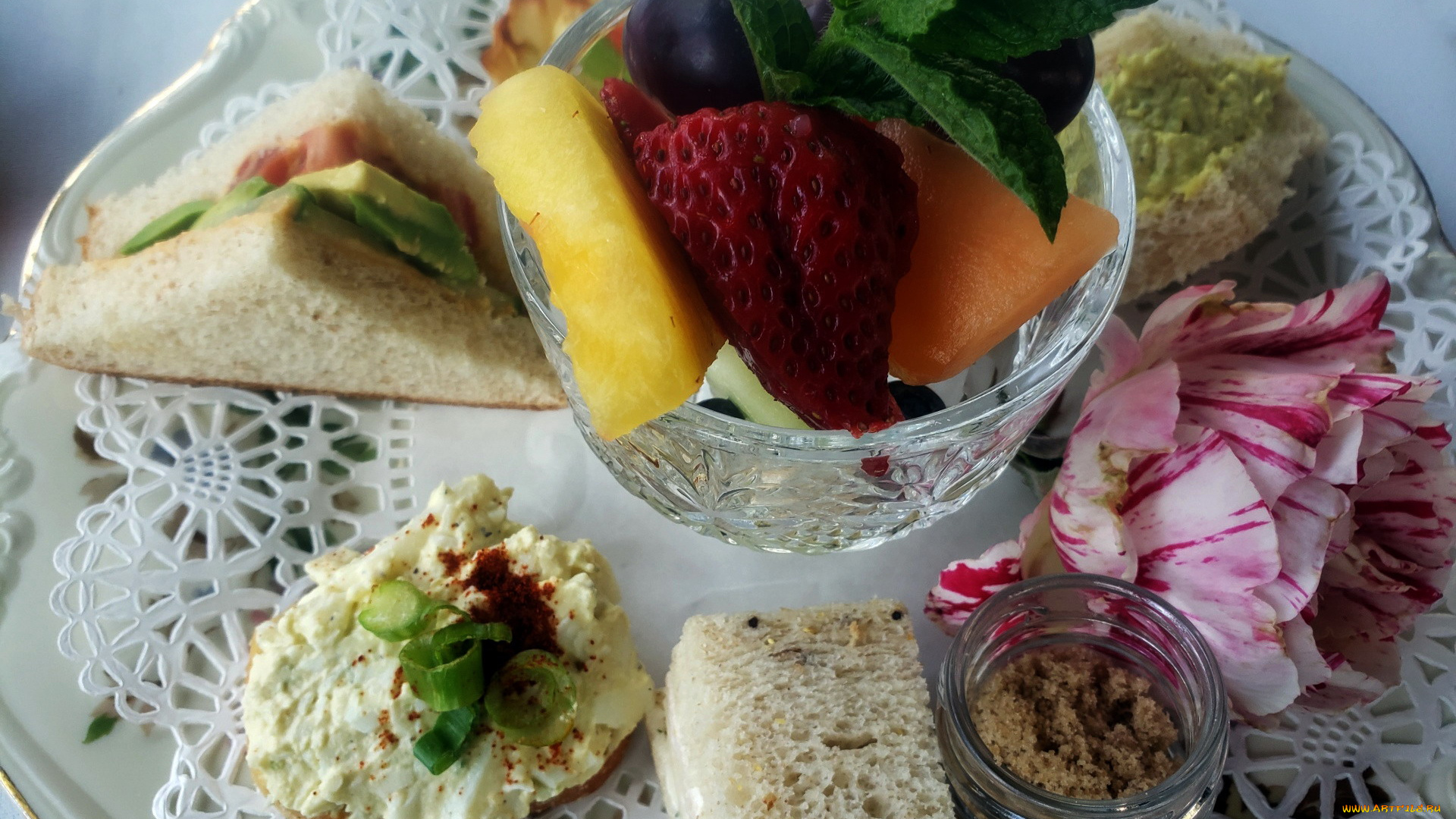 еда, разное, бутерброд, паштет, клубника