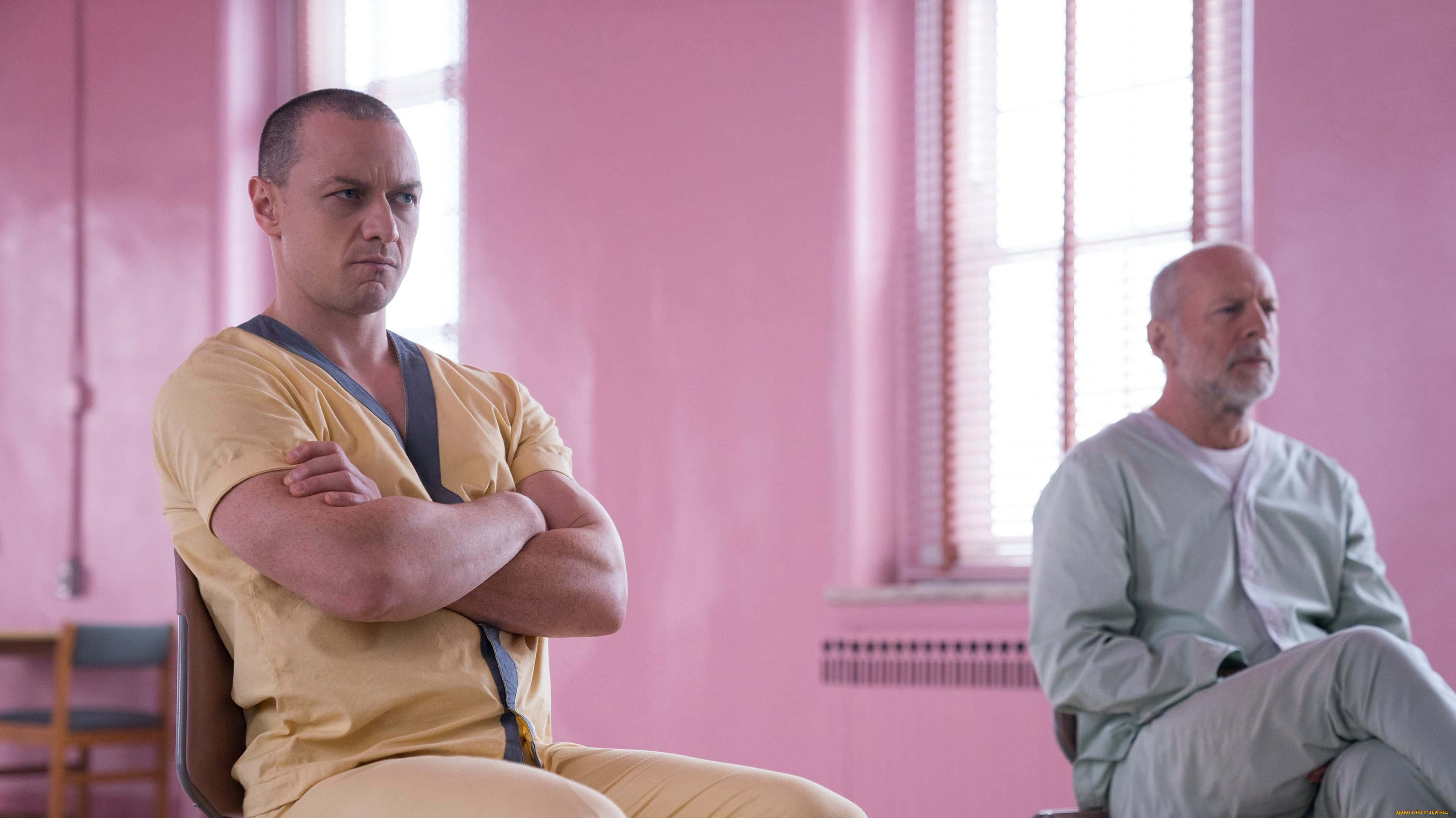 glass, , 2019, кино, фильмы, стекло, фантастика, триллер, джеймс, макэвой, брюс, уиллис, драма