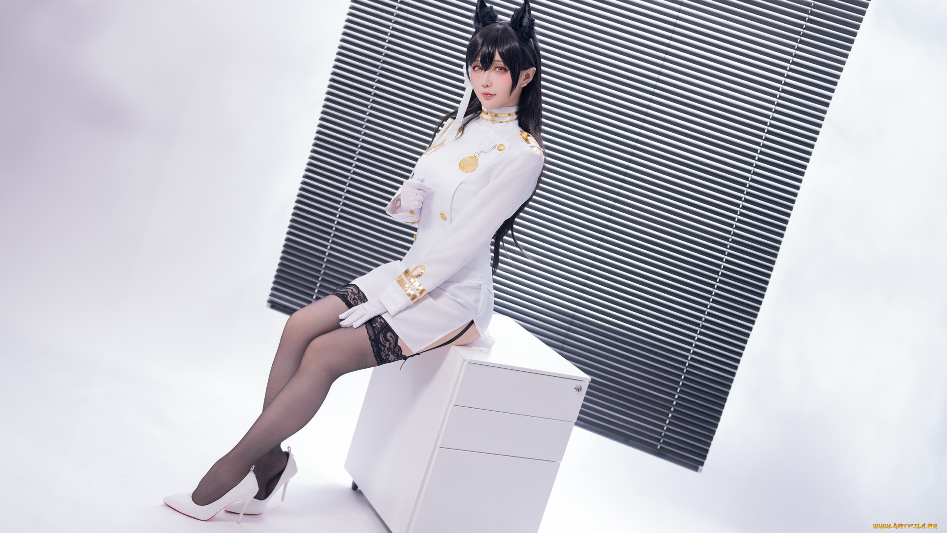 hoshilily, девушки, девушка, женщина, брюнетка, темноволосая, сексуальная, модель, звезда, позирует, разная, обувь, верхняя, стильная, одежда, нижнее, эротическое, бельё, трусы, лифчик, колготки, чулки, аксессуары, макияж, и, множество, элементов, на, фотографии