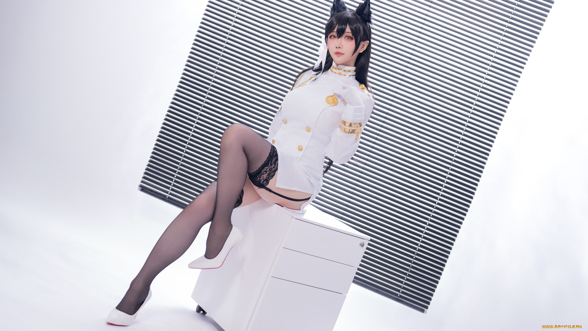 hoshilily, девушки, девушка, женщина, брюнетка, темноволосая, сексуальная, модель, звезда, позирует, разная, обувь, верхняя, стильная, одежда, нижнее, эротическое, бельё, трусы, лифчик, колготки, чулки, аксессуары, макияж, и, множество, элементов, на, фотографии