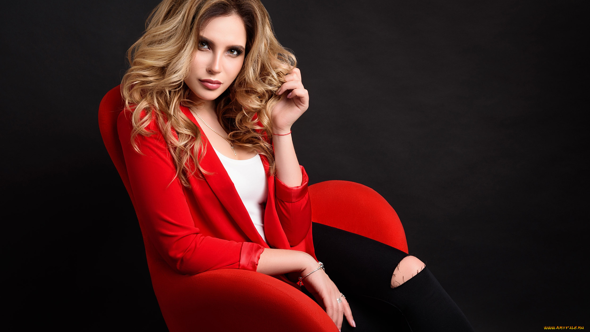 сексуальная, девушка, девушки, -, брюнетки, , шатенки, девушка, женщина, шатенка, темноволосая, сексуальная, модель, звезда, позирует, разная, обувь, верхняя, стильная, одежда, нижнее, эротическое, бельё, трусы, лифчик, колготки, чулки, аксессуары, макияж, и, множество, элементов, на, фотографии