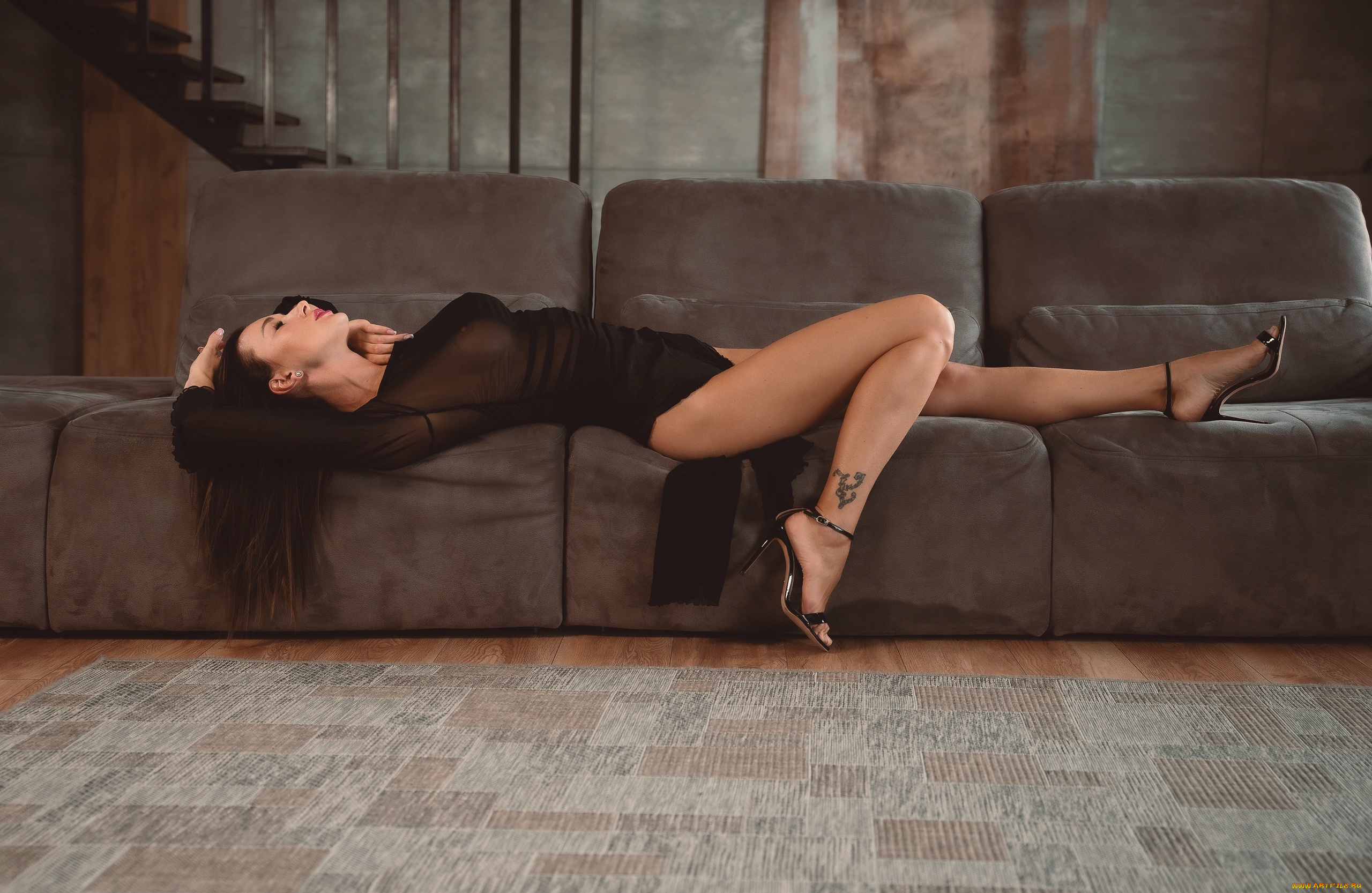 сексуальная, девушка, девушки, -, брюнетки, , шатенки, девушка, женщина, брюнетка, темноволосая, сексуальная, модель, звезда, позирует, разная, обувь, верхняя, стильная, одежда, нижнее, эротическое, бельё, трусы, лифчик, колготки, чулки, аксессуары, макияж, и, множество, элементов, на, фотографии