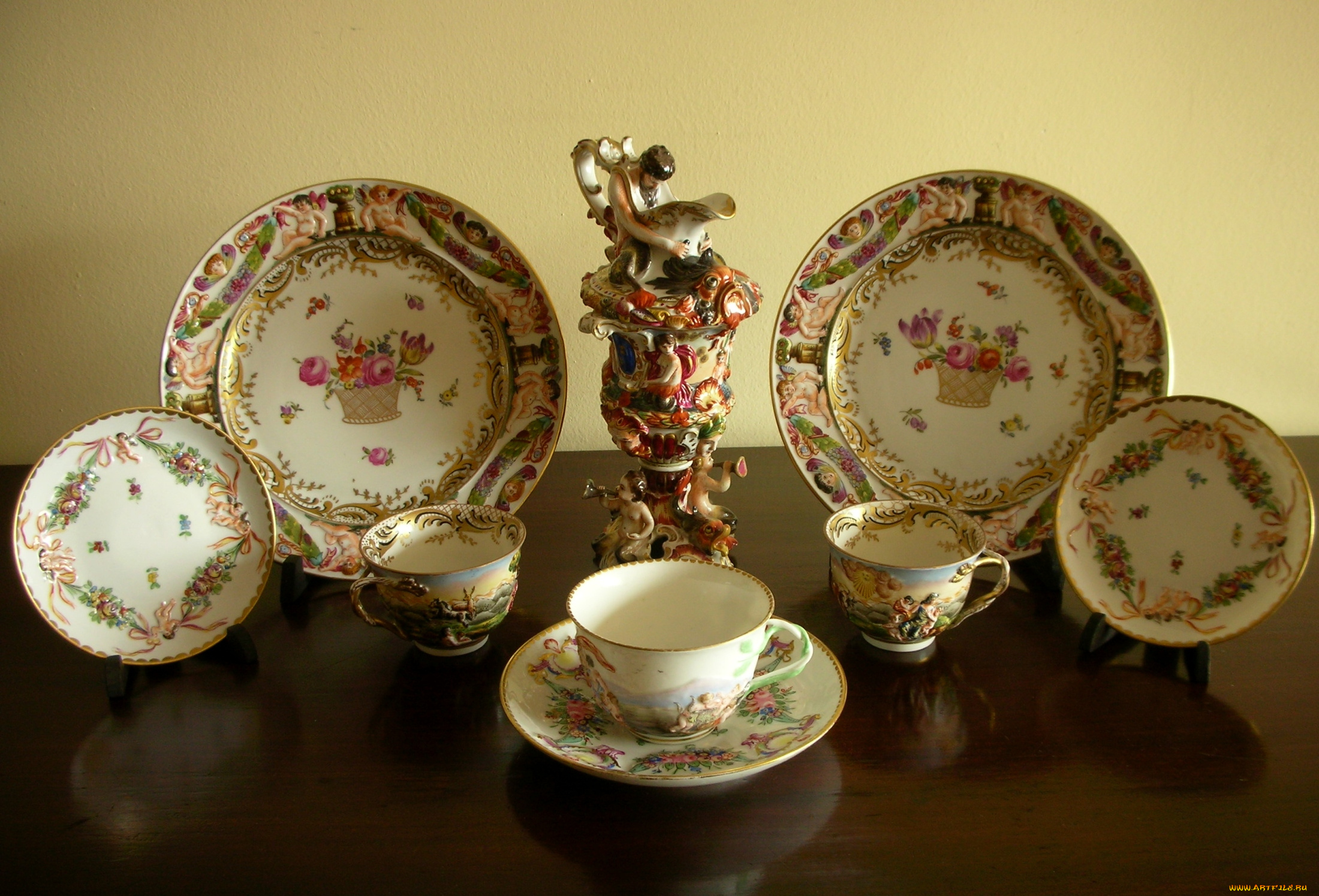 разное, посуда, столовые, приборы, кухонная, утварь, фарфор, роспись, чашки, тарелки