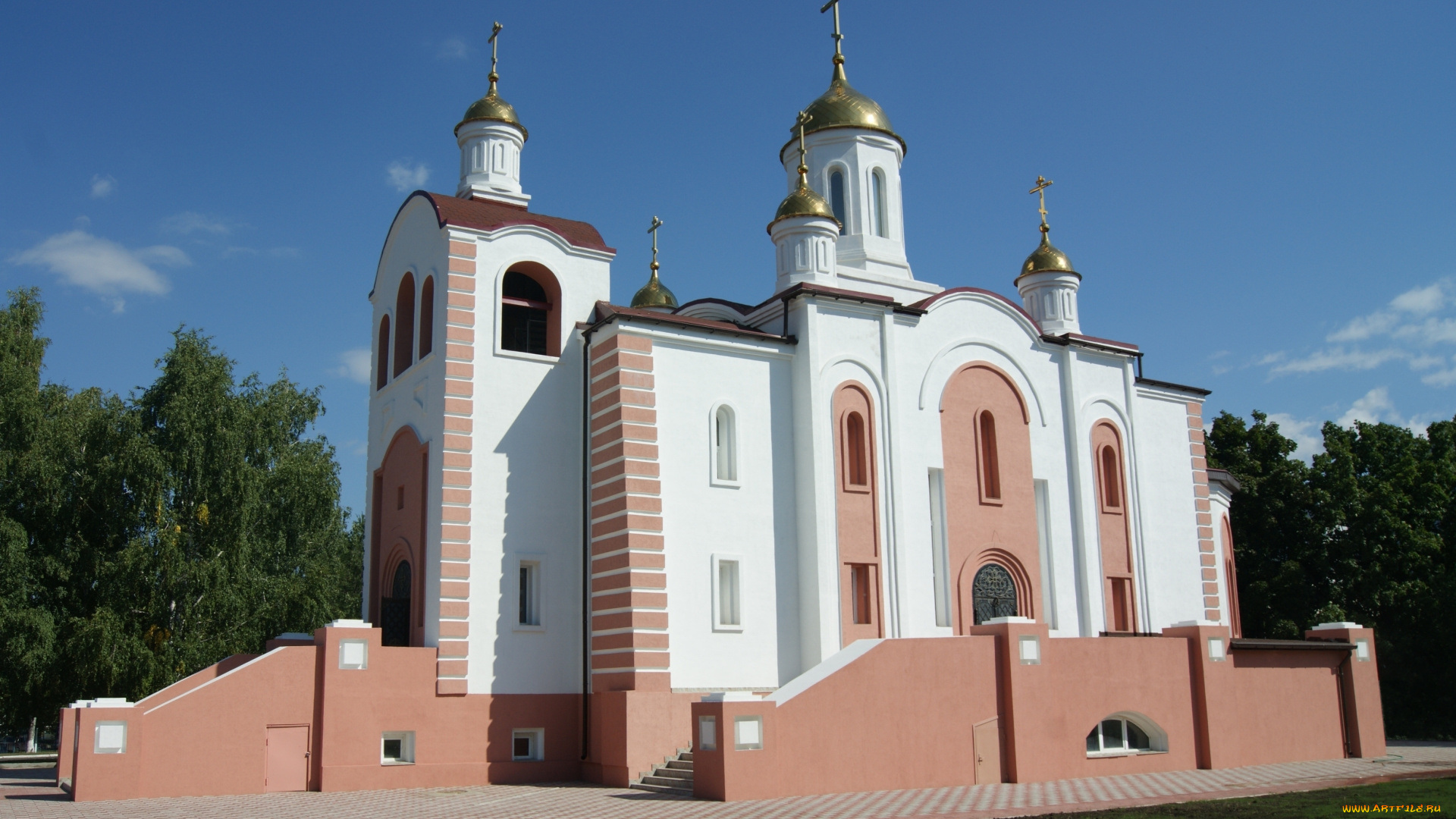 храм, во, имя, святого, великомученика, и, целителя, пантелеимона, города, -, православные, церкви, , монастыри, храм, трава, деревья, небо