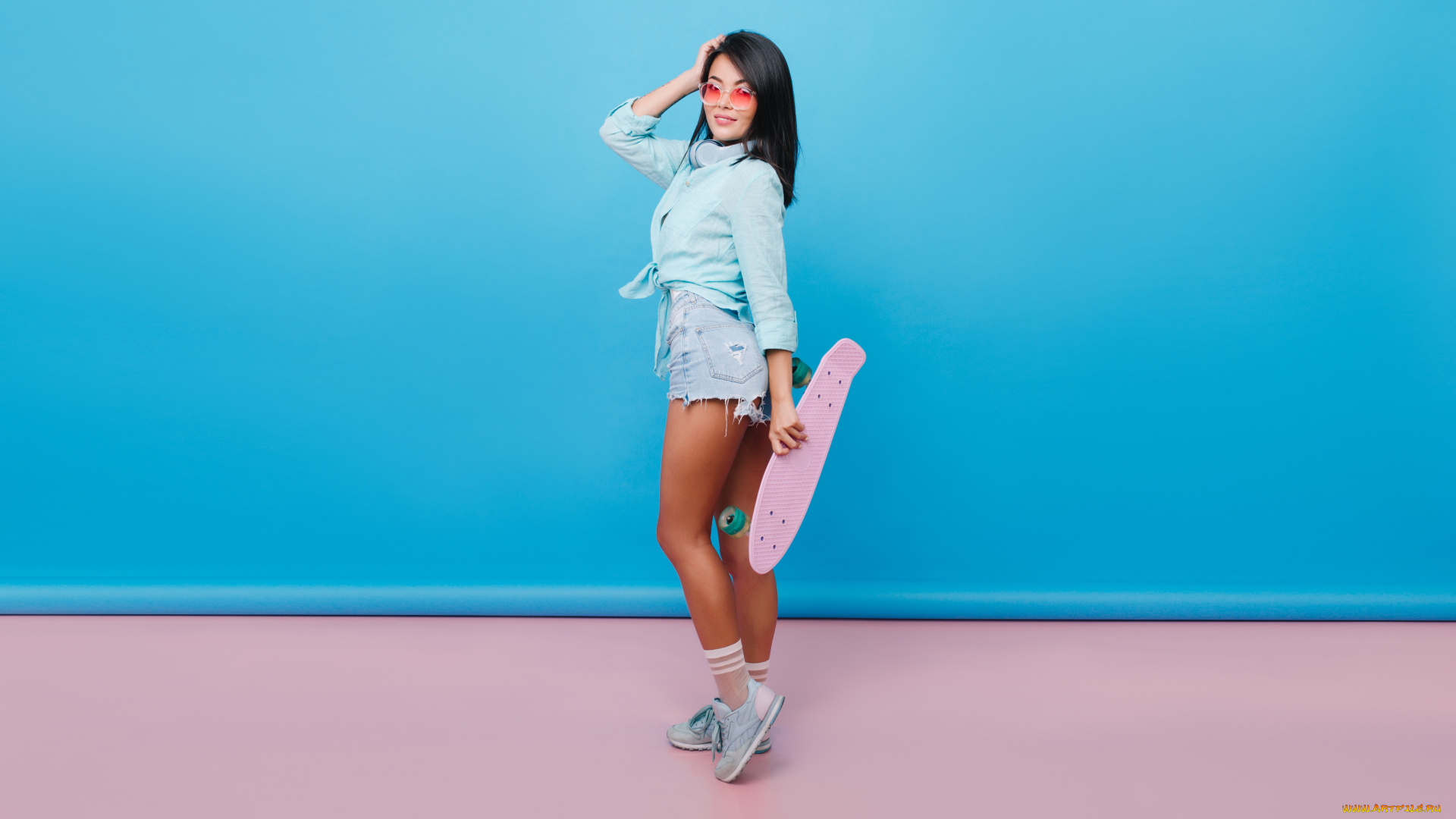 девушка, -, girl, девушки, -, азиатки, девушка, женщина, брюнетка, темноволосая, сексуальная, модель, звезда, позирует, разная, обувь, верхняя, стильная, одежда, нижнее, эротическое, бельё, трусы, лифчик, колготки, чулки, аксессуары, макияж, и, множество, элементов, на, фотографии