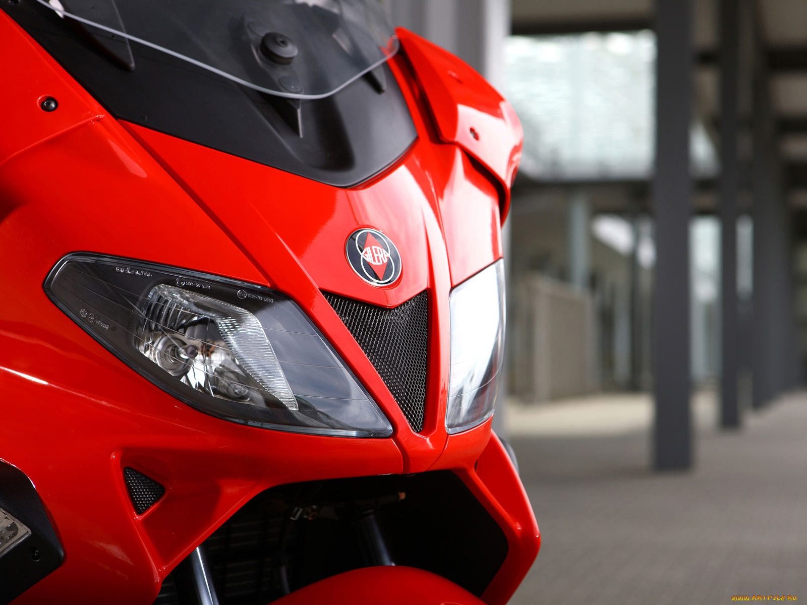 мотоциклы, мотороллеры