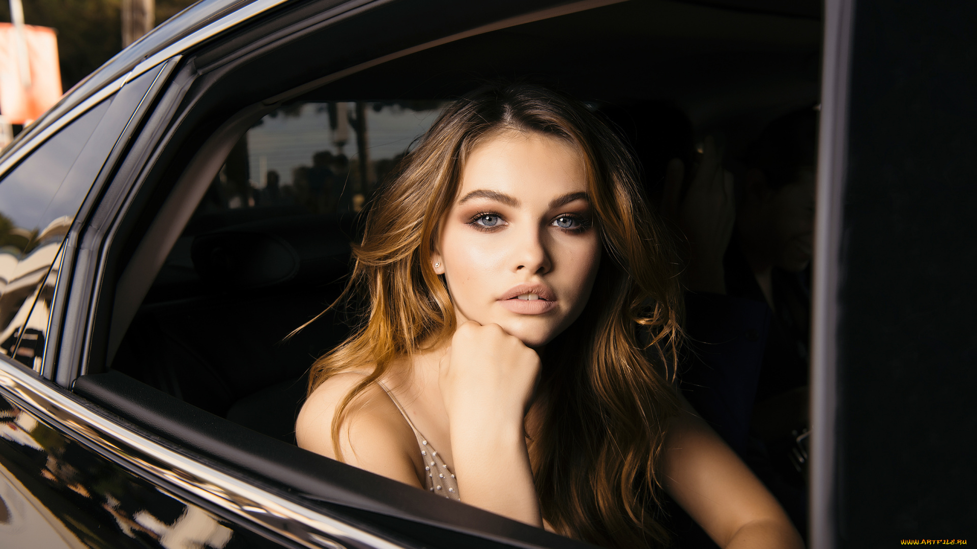 thylane, blondeau, девушки, thylane, blondeau, автомобиль, авто, салон, шатенка, девушка, модель, актриса, франция, француженка, красотка, сексуальная, поза, взгляд, макияж