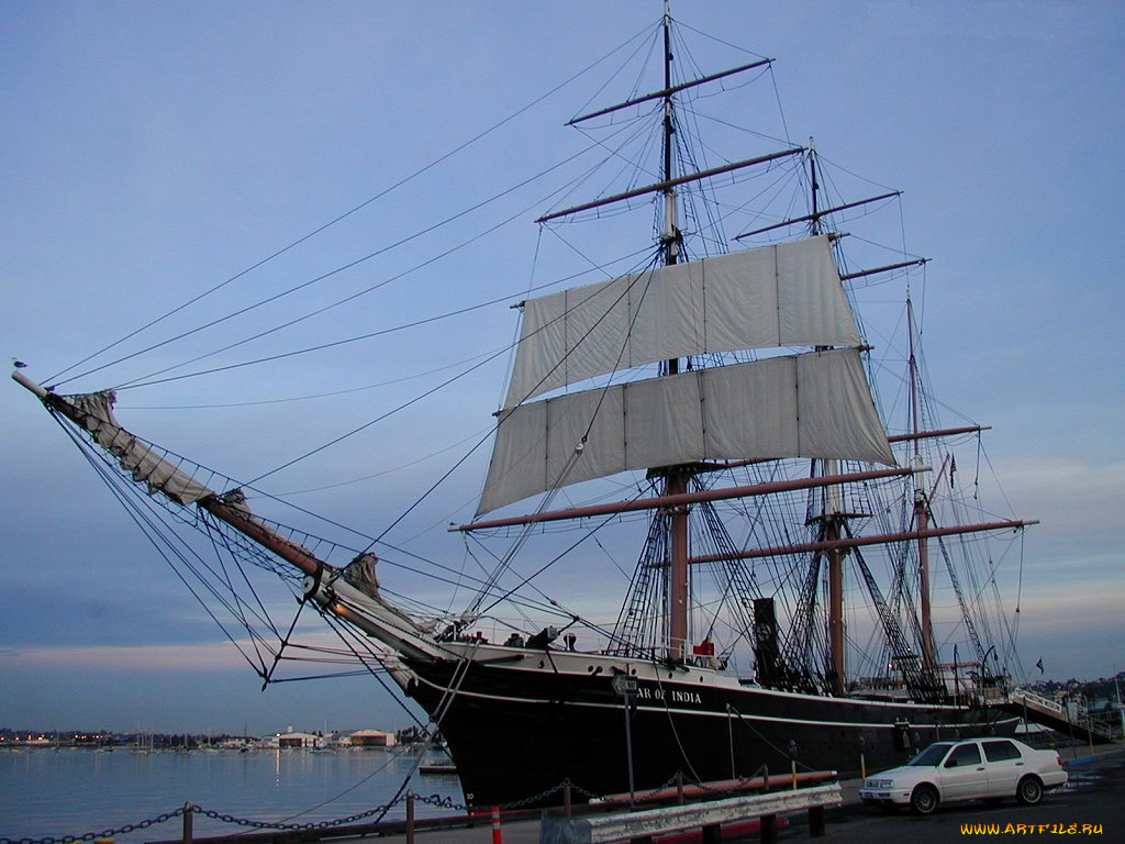 корабли, парусники