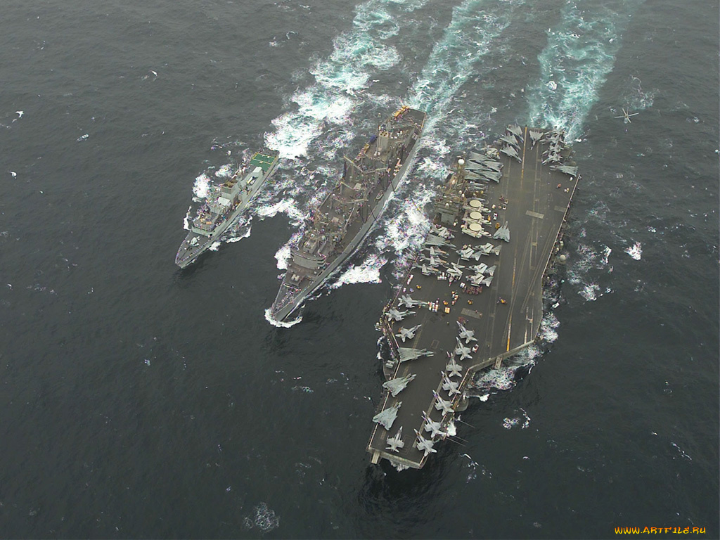 корабли, разные, вместе