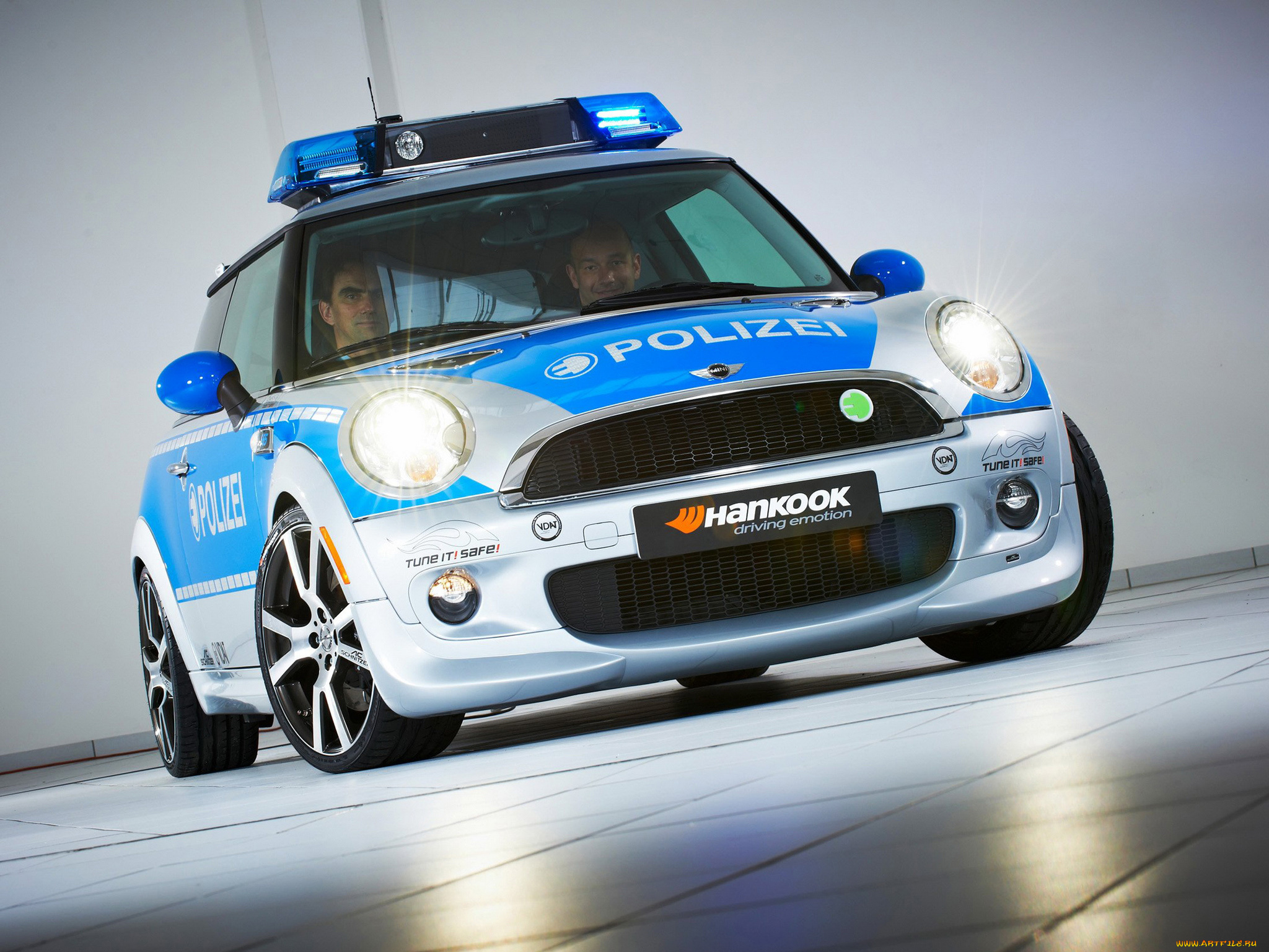 автомобили, полиция