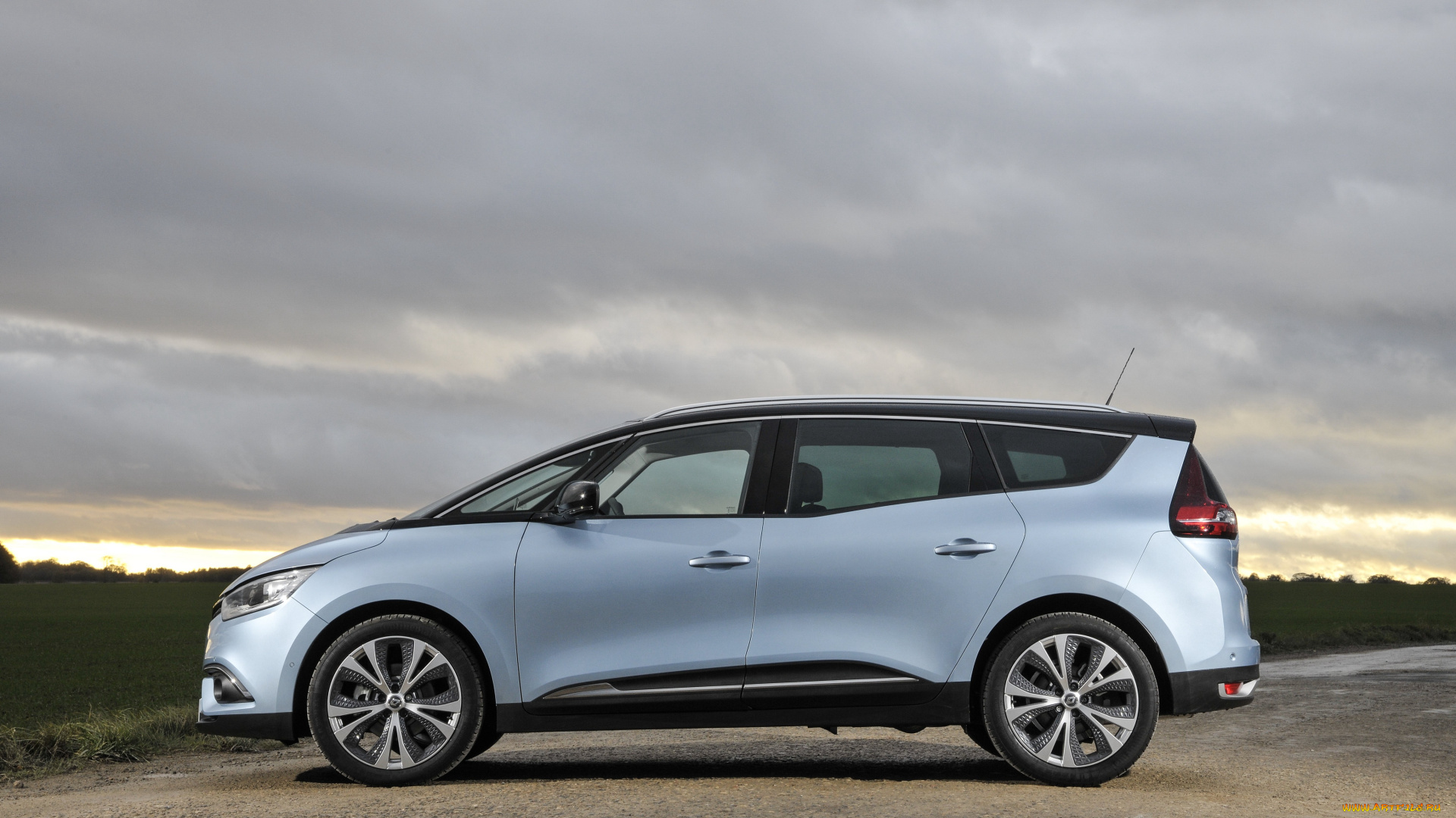 автомобили, renault