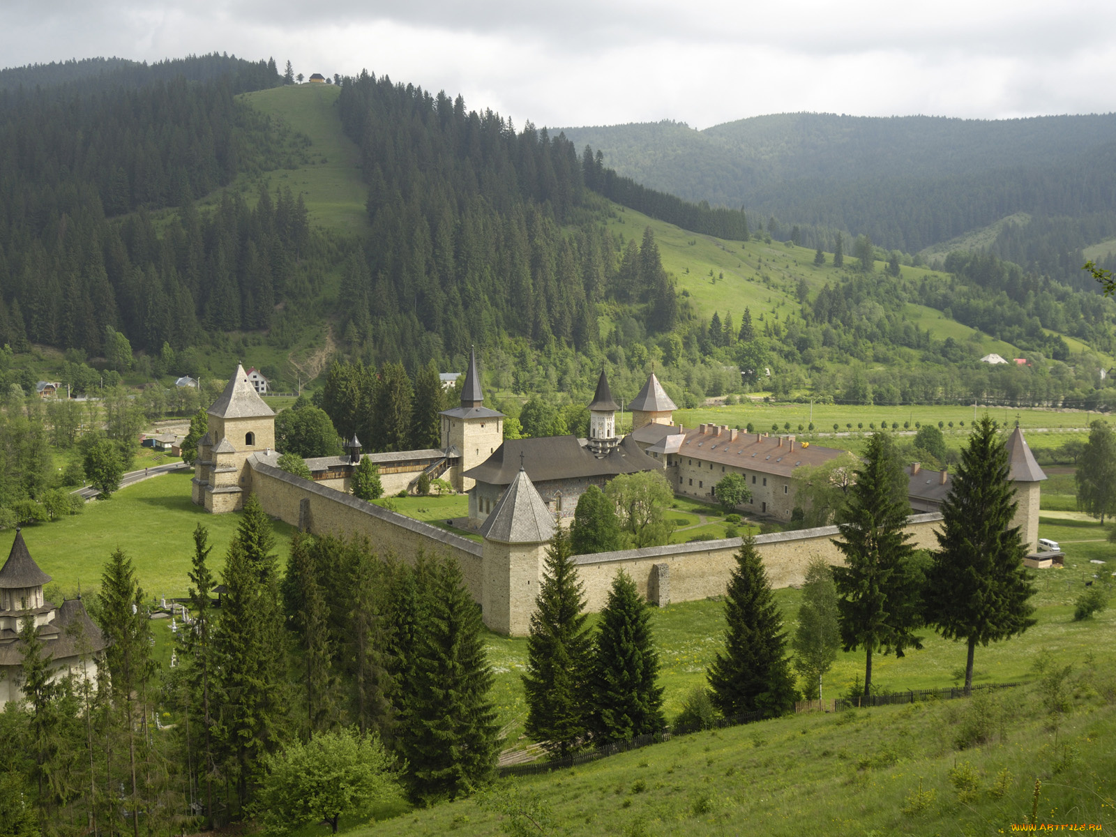 города, исторические, архитектурные, памятники