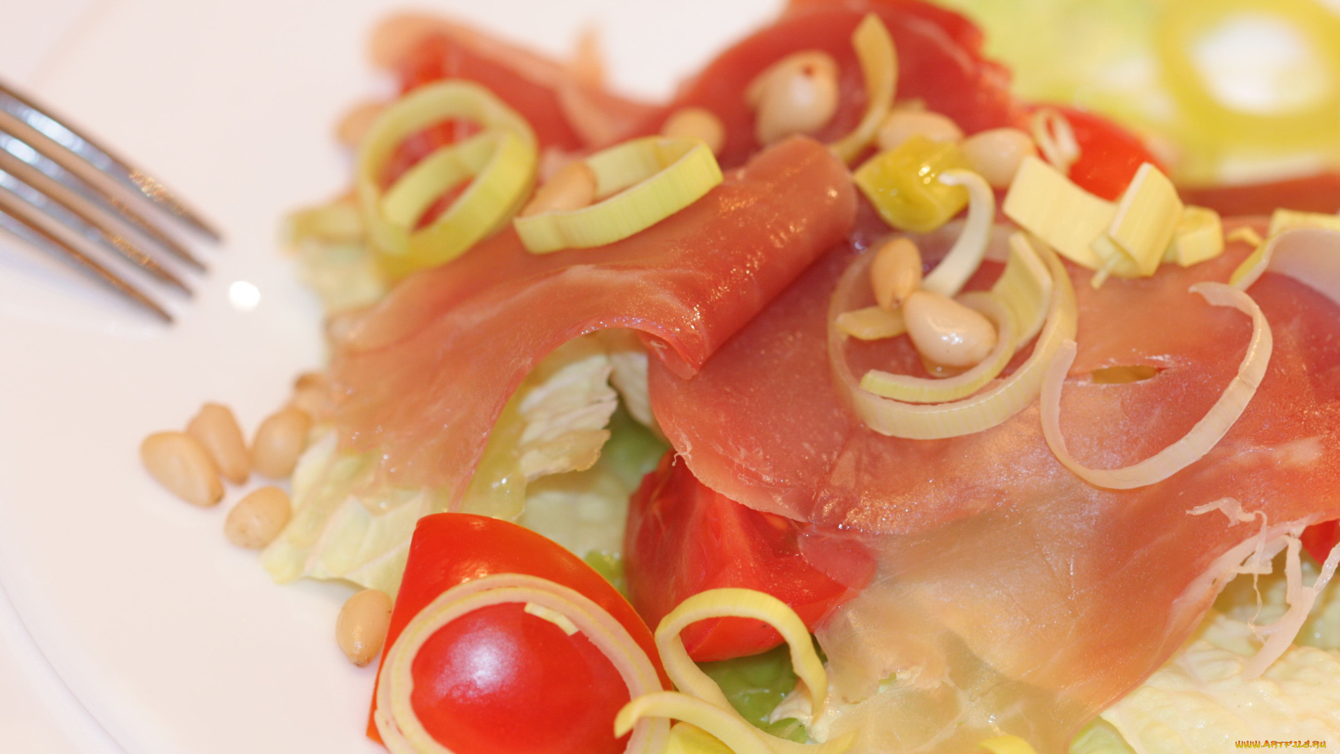 салат, хамоном, еда, салаты, закуски, хамон, лук, помидоры, томаты