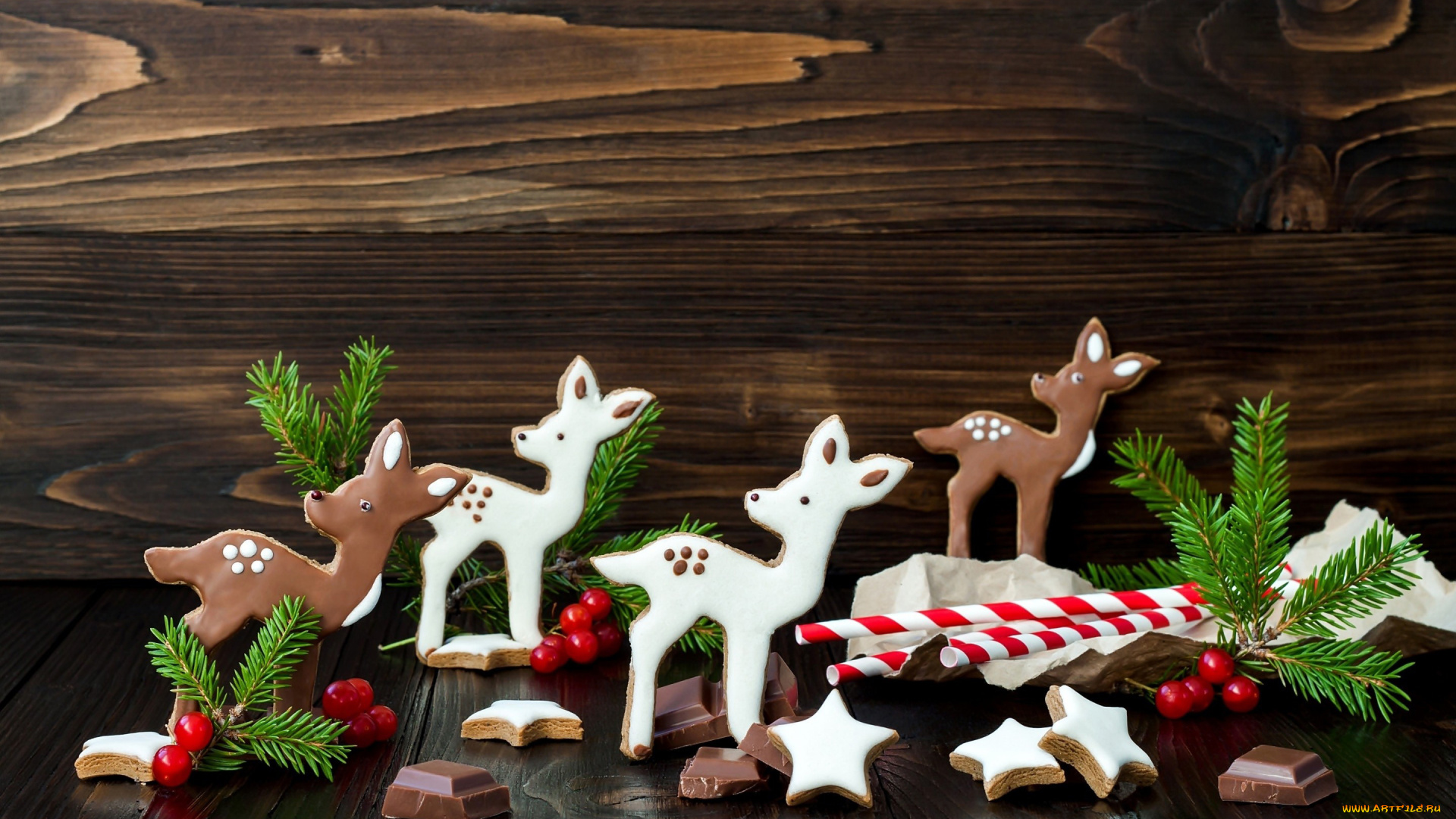 праздничные, угощения, печенье, ягоды, шарики, шоколад