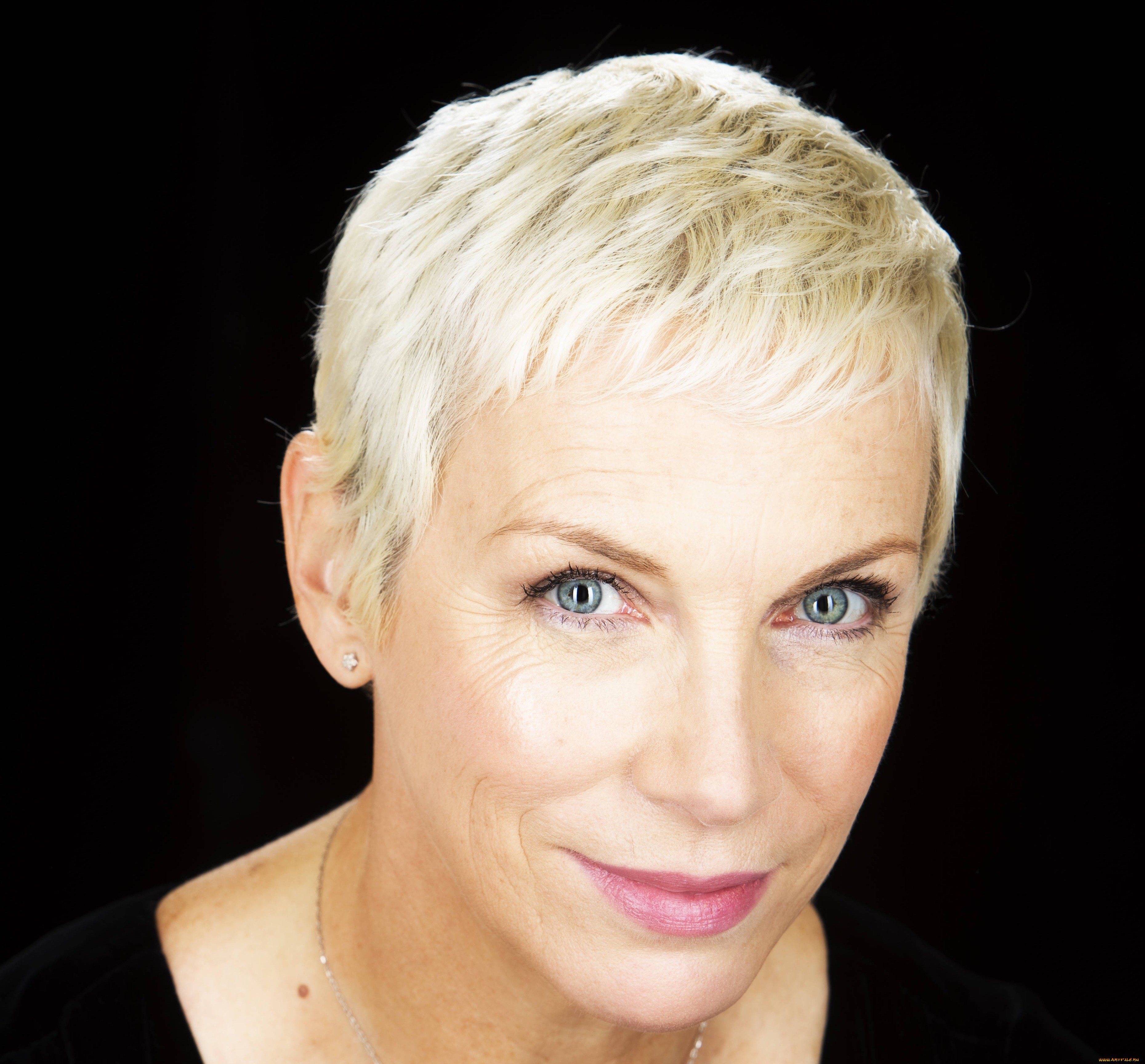 annie, lennox, музыка, великобритания, новая, волна, поп, рок, автор-исполнитель