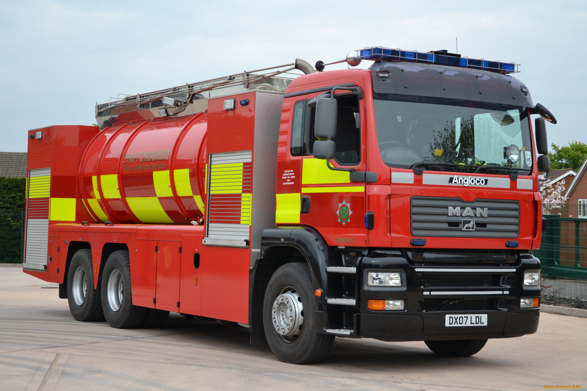 автомобили, пожарные, машины, спецтехника, автомобиль, пожарный, красный, колеса, дорога