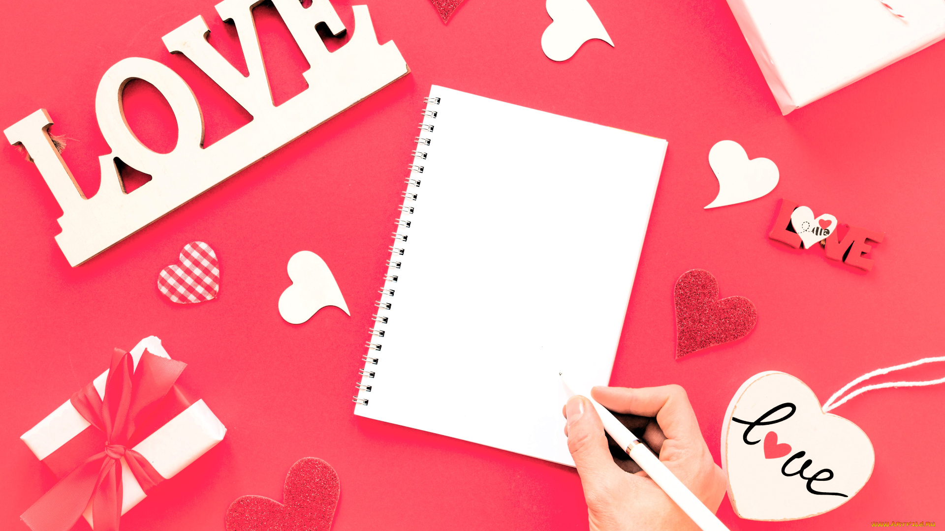 праздничные, день, святого, валентина, , сердечки, , любовь, надпись, сердечки, подарок, блокнот, рука