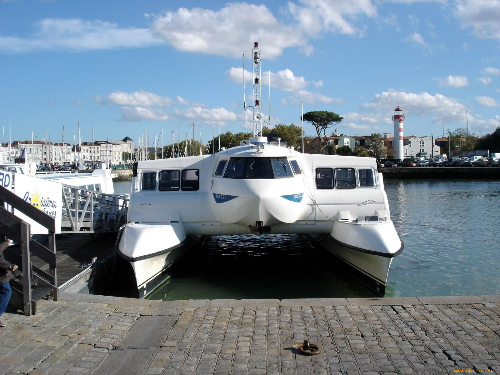 корабли, катера